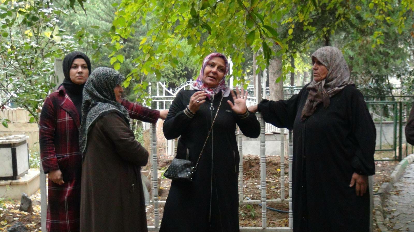Özaslan Karaköprü'de mezarlık sorununu dile getirdi