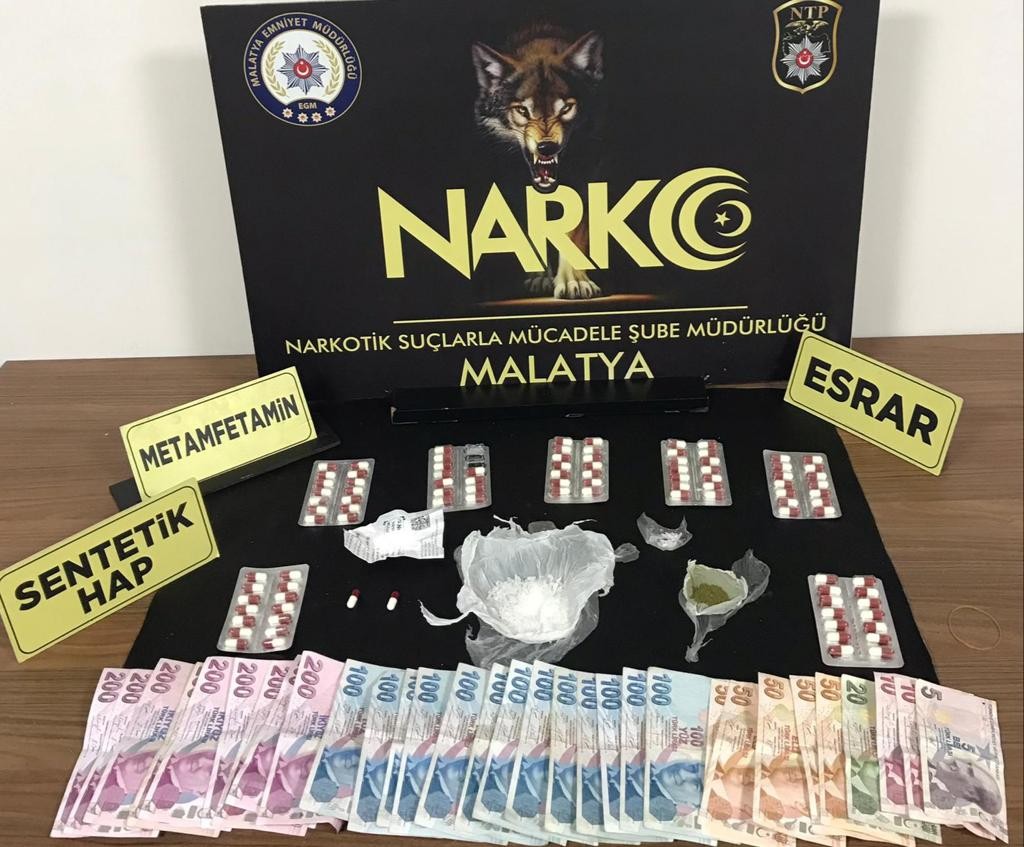 Zehir tacirlerine darbe üstüne darbe