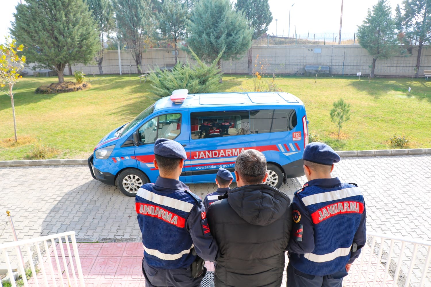 10 yıl cezası bulunan hükümlü JASAT tarafından yakalandı