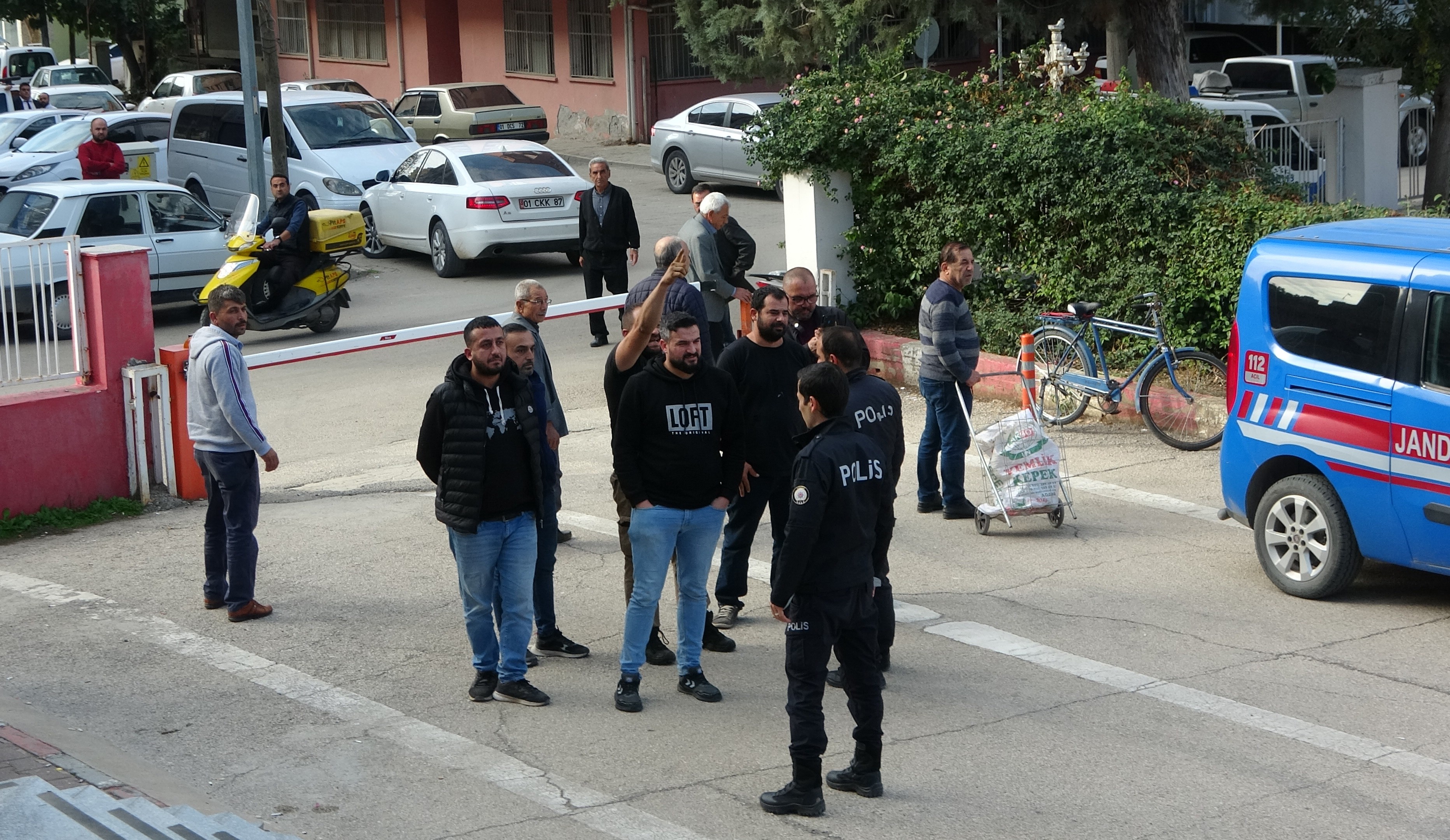 Cinayet şüphelileri adliyeye sevk edildi