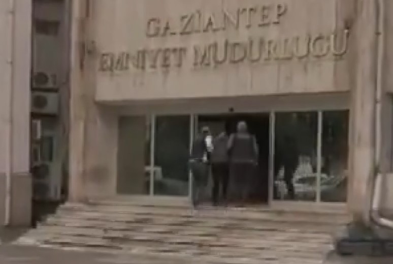 3 ilde FETÖ operasyonu: 14 gözaltı