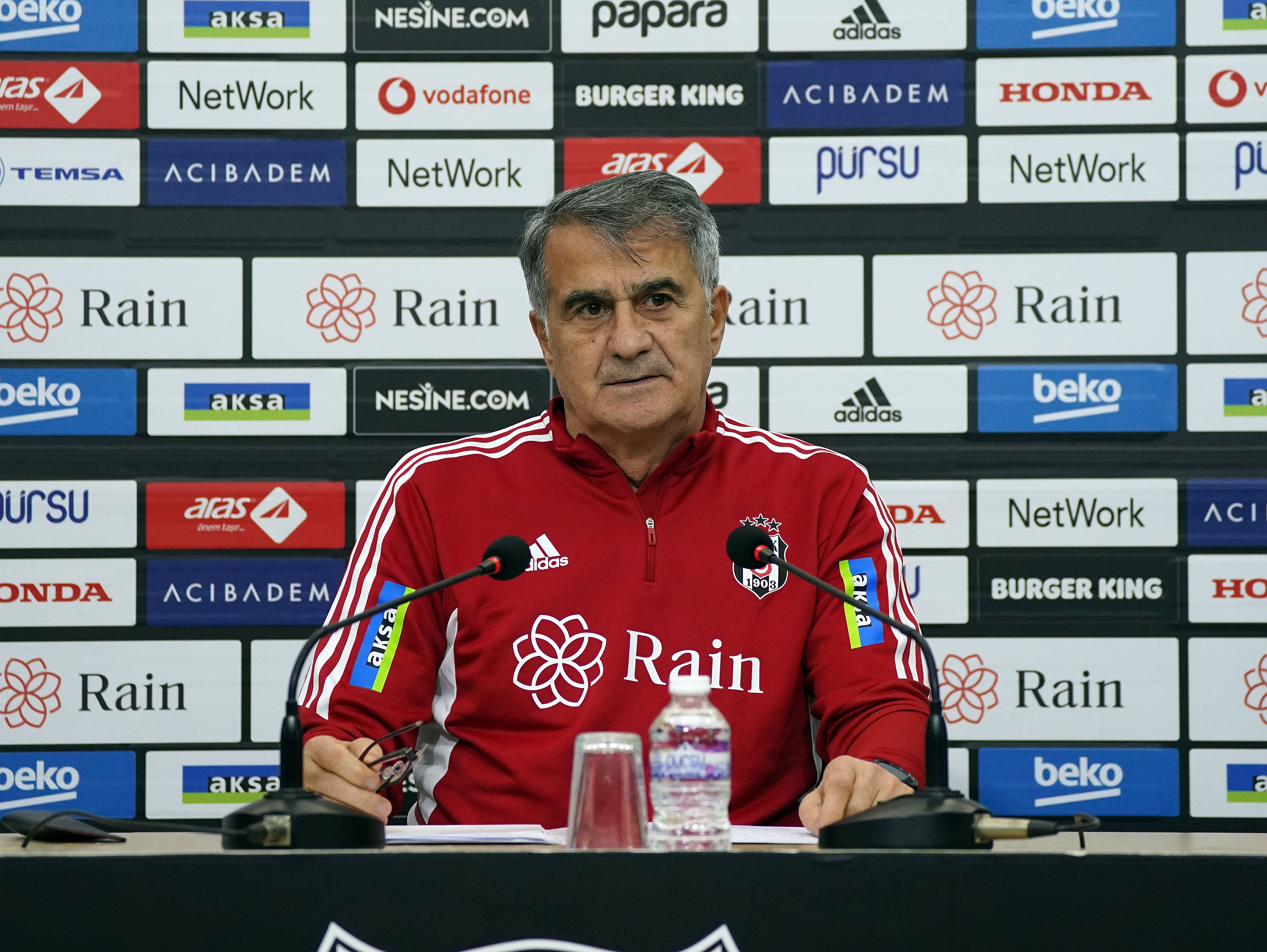 Şenol Güneş: "Brezilya gibi bir oyun istiyorum"