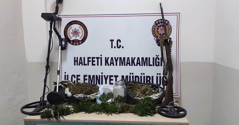 Uyuşturucu ticaretine 3 tutuklama