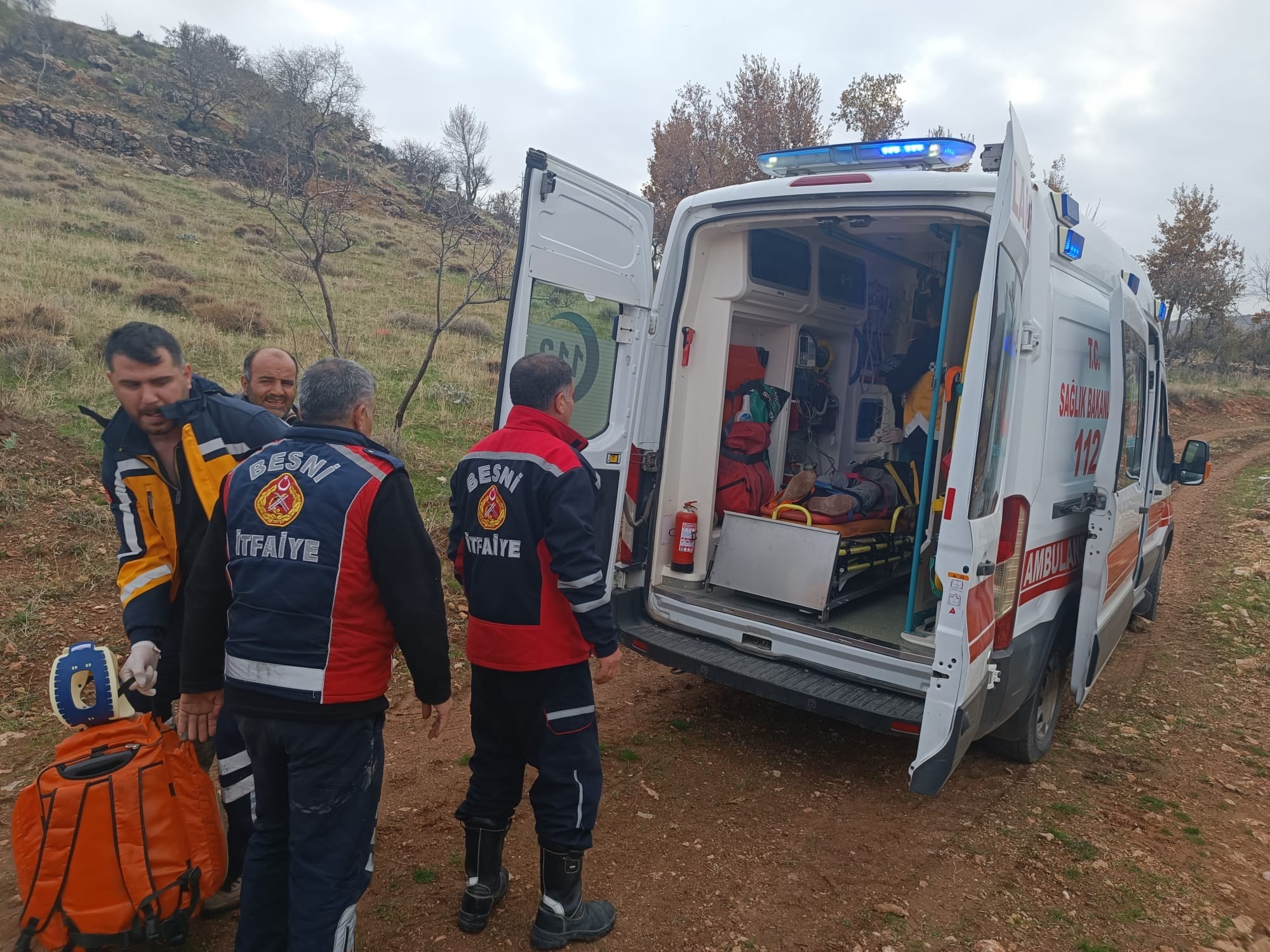 Traktörün altında kalan yaşlı adam hayatını kaybetti