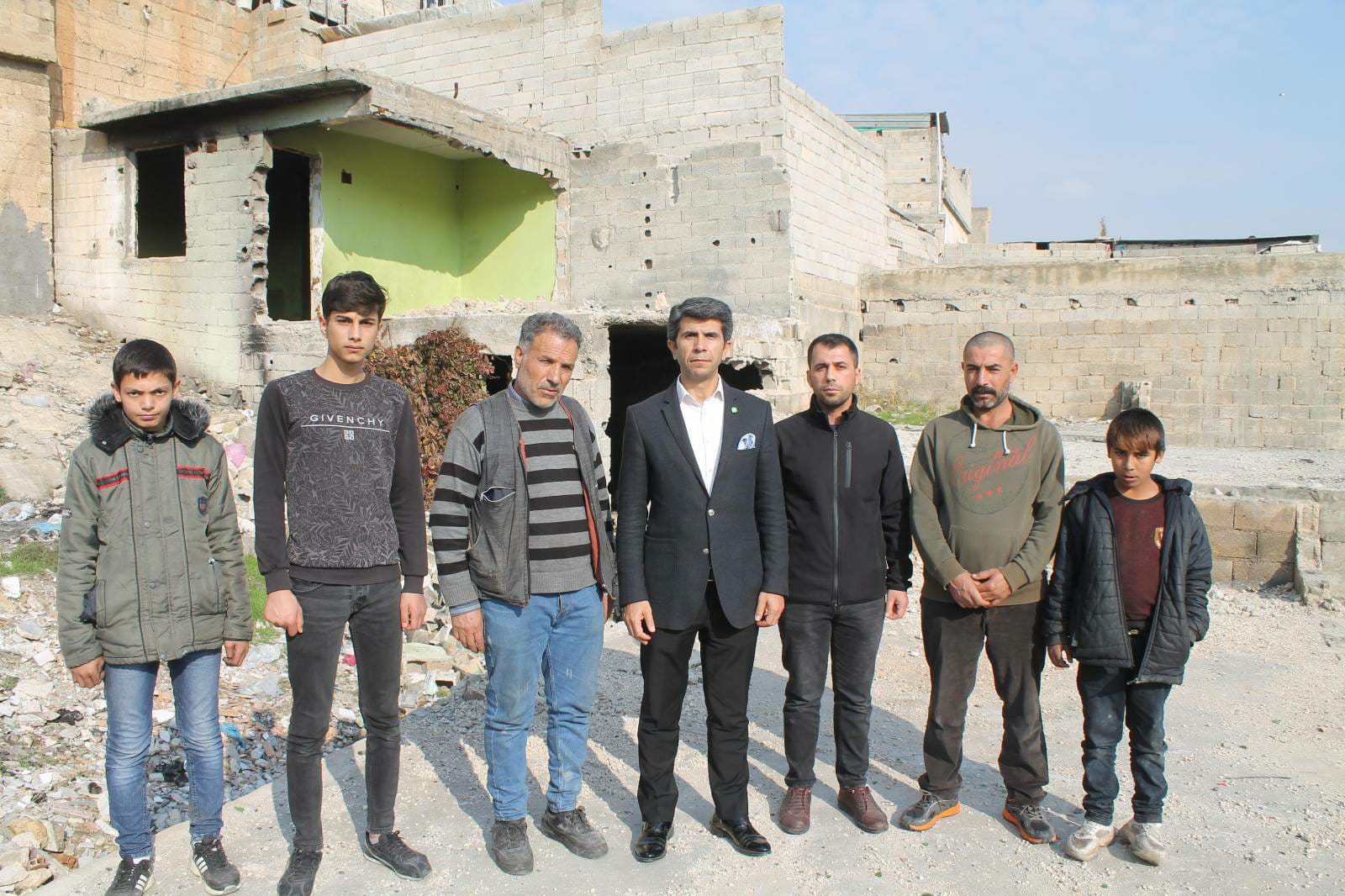 Özaslan, metruk evlerdeki madde bağımlılarını paylaştı