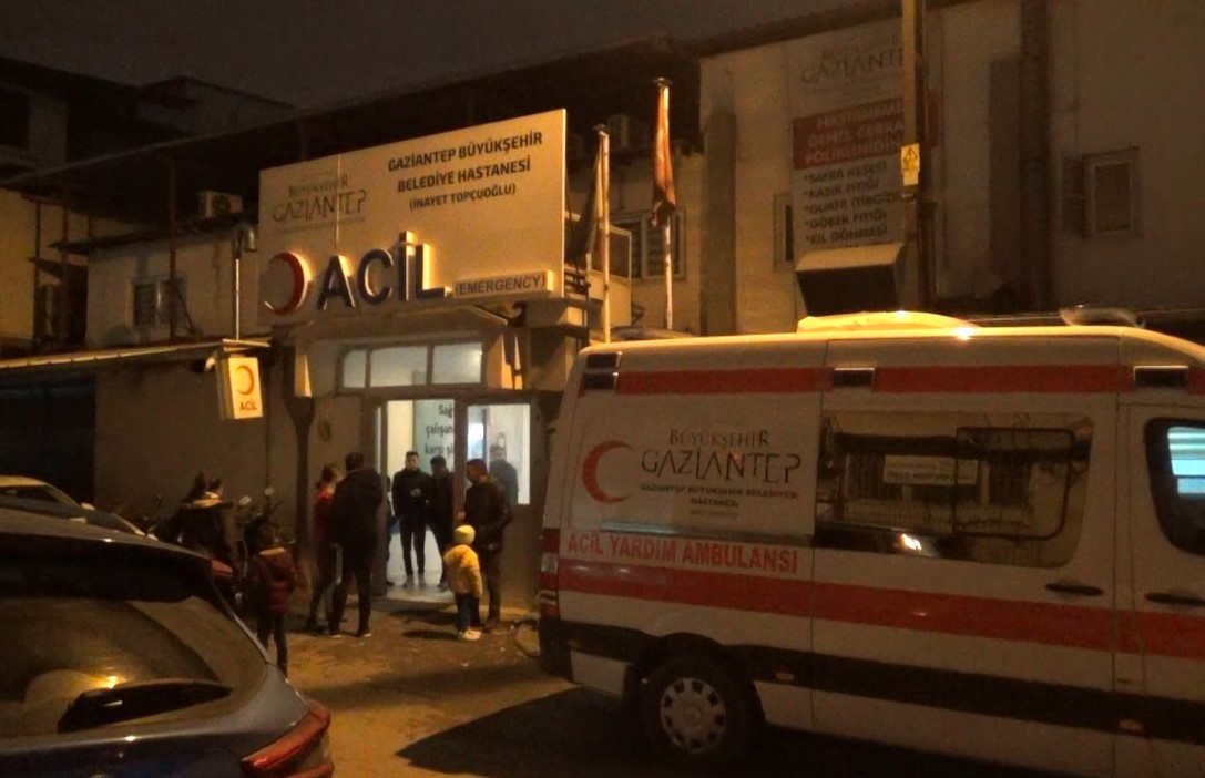 Hastanede terör estirdiler: 7 yaralı, 4 gözaltı