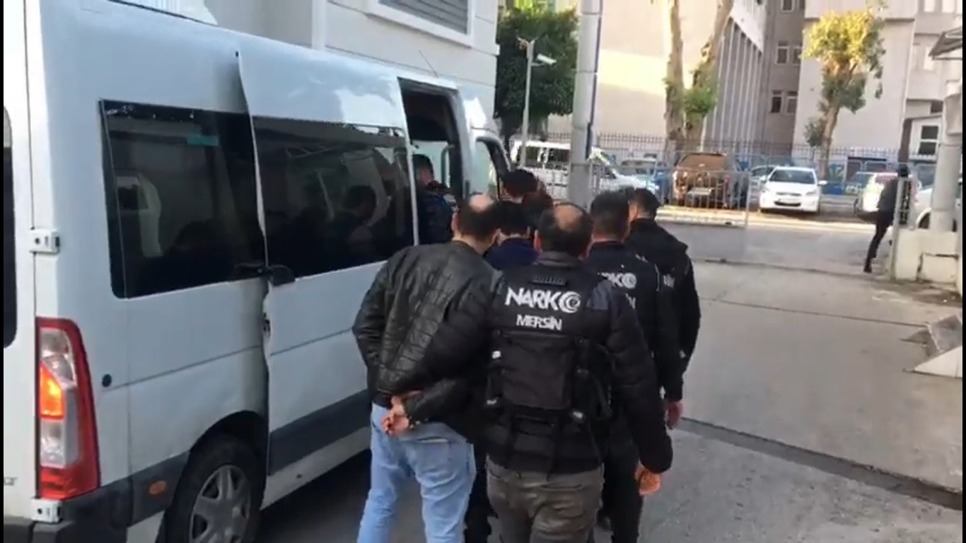 Kökünü kurutma operasyonunda 97 şahıs tutuklandı