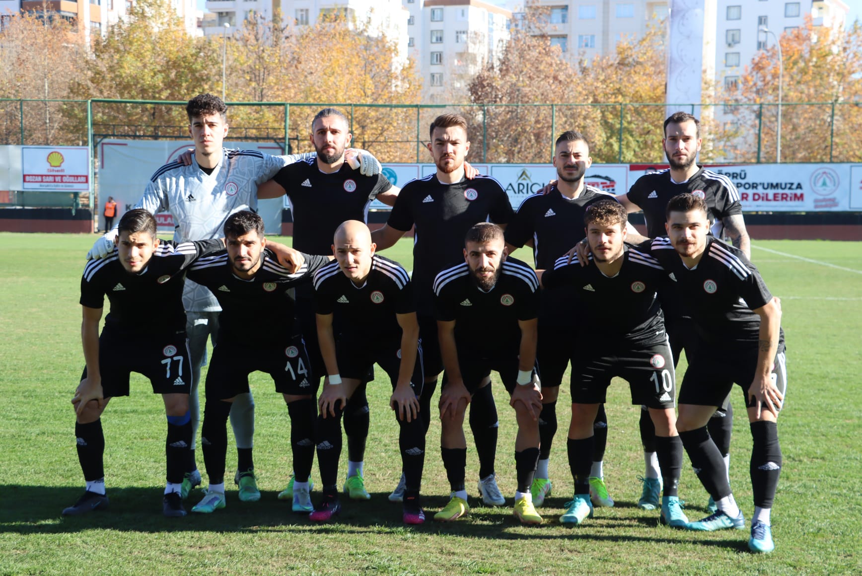 Karaköprü Belediyespor 3 puanı 3 golle aldı