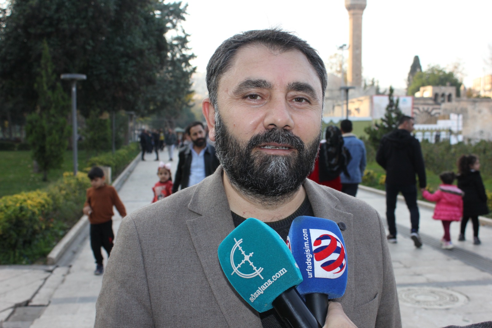 Vatandaş: Yerel yönetimlerden memnun değil