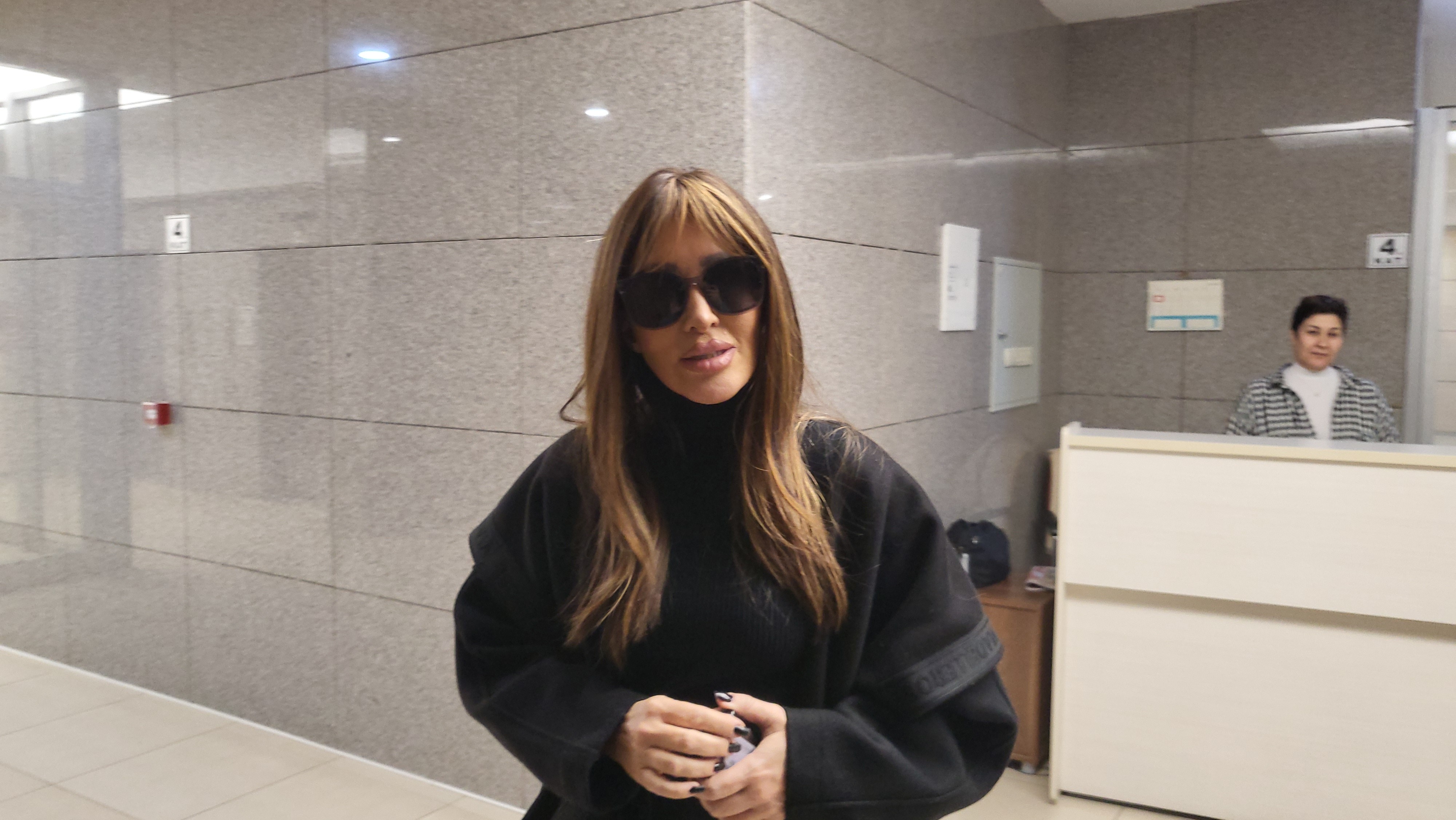Hadise’nin şikayetçi olduğu Seren Serengil adliyede: "Ebru Gündeş’i şahit olarak gösterdik’’