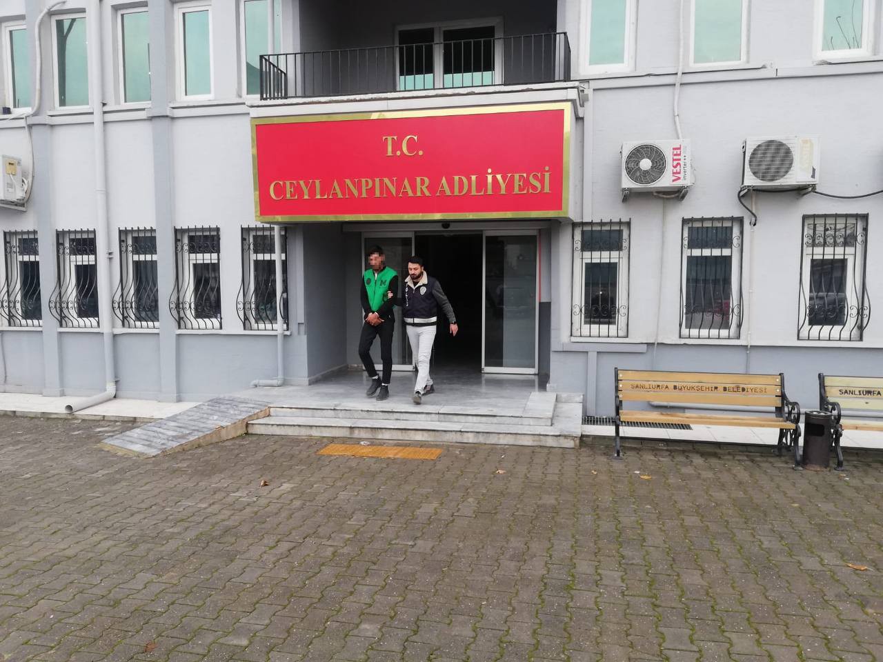 Viranşehir'de hırsızlık yapan 3 zanlı yakalandı