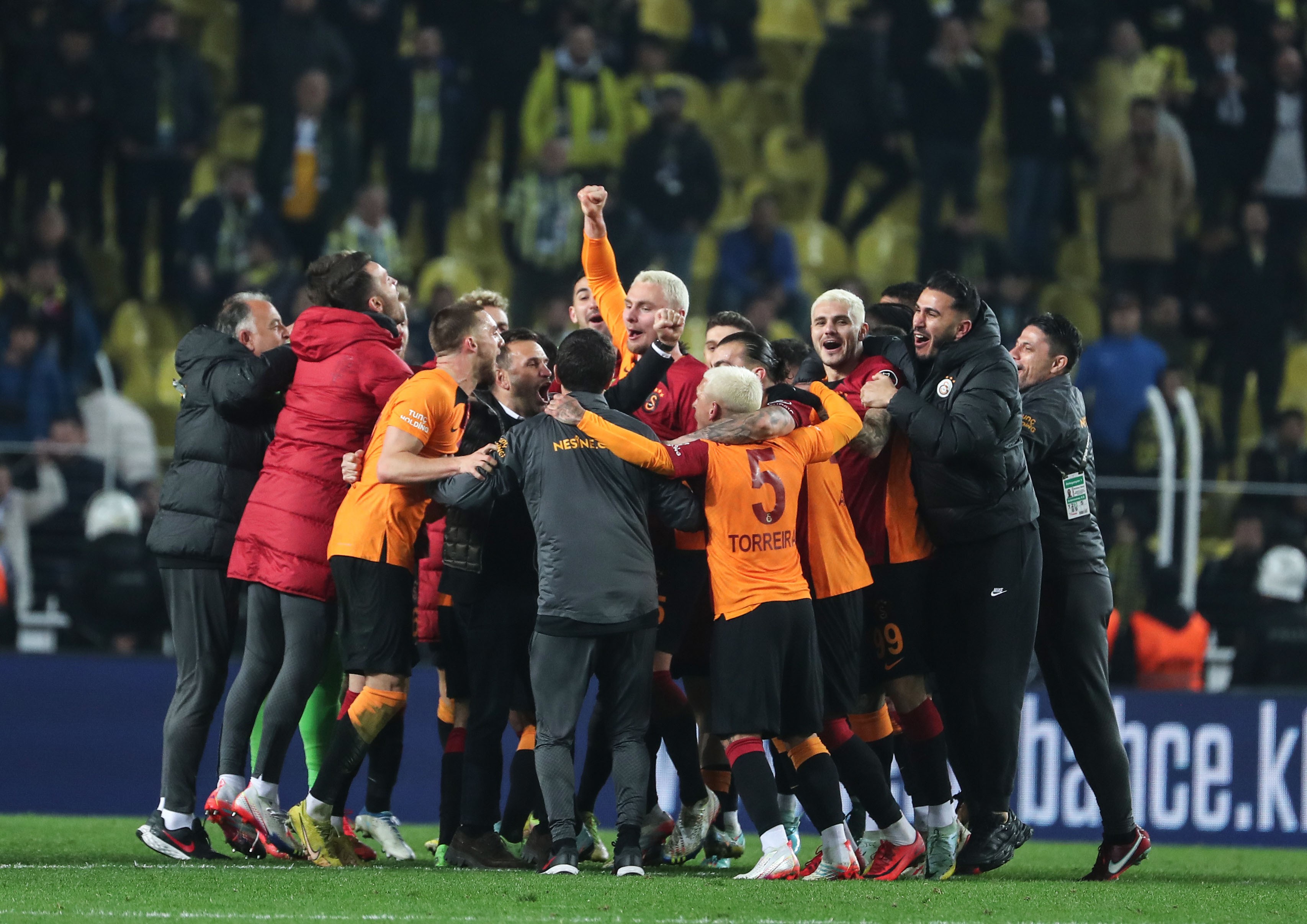Futbolseverler için hafta sonu heyecan dolu geçti