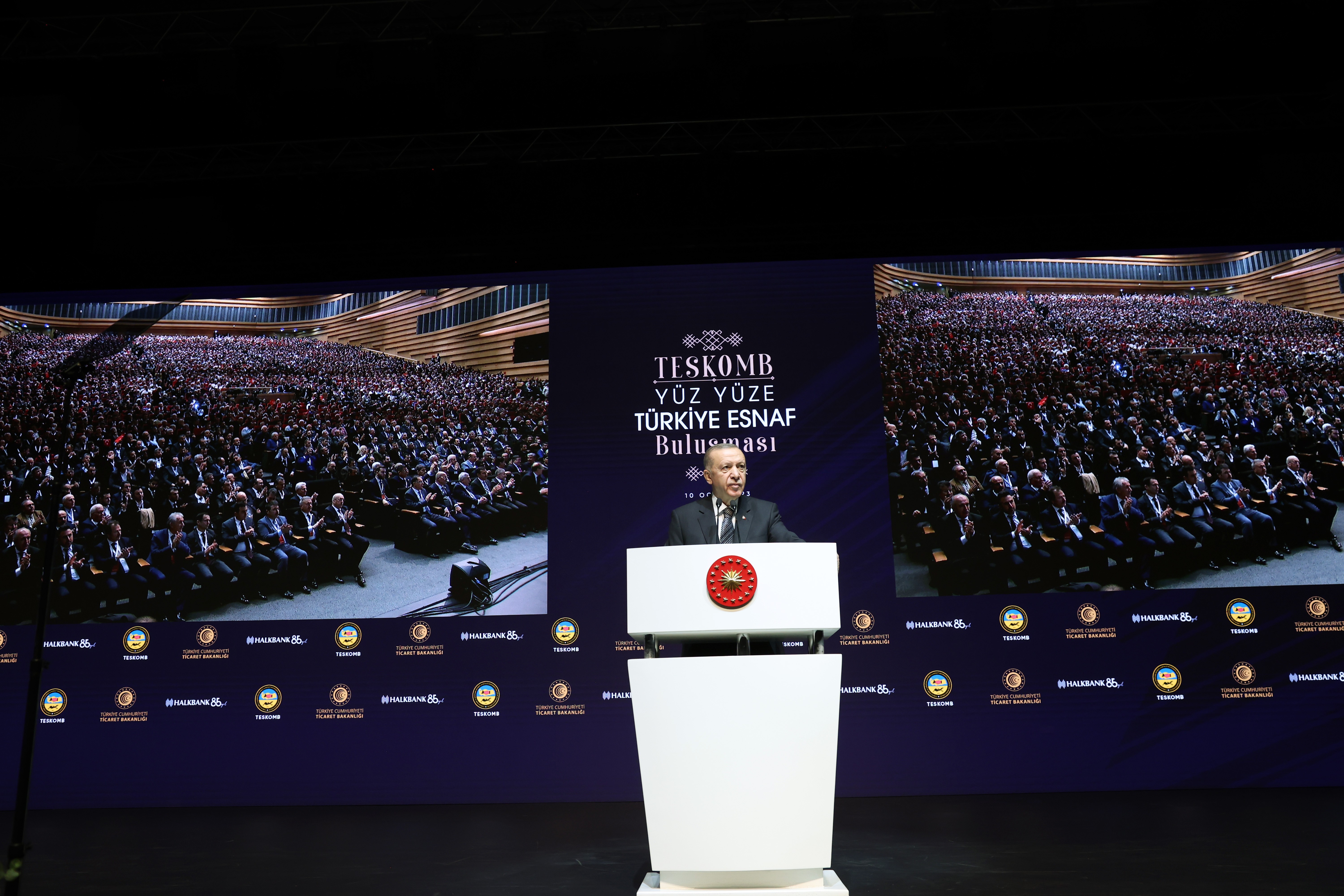 Cumhurbaşkanı Erdoğan’dan esnafa müjde