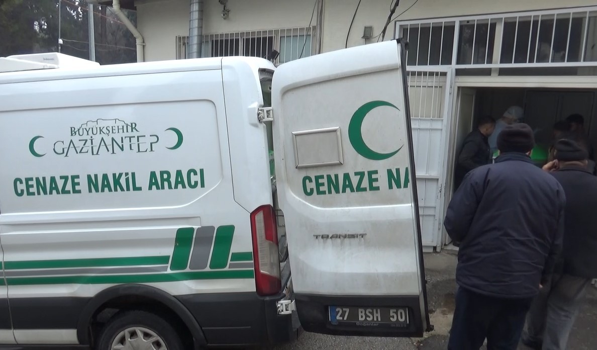İki aile arasında silahlı kavga: 3 ölü, 2 yaralı