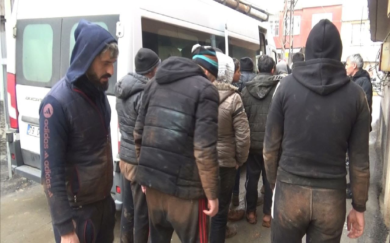 Düzensiz göçmen operasyonu 10 yakalanma