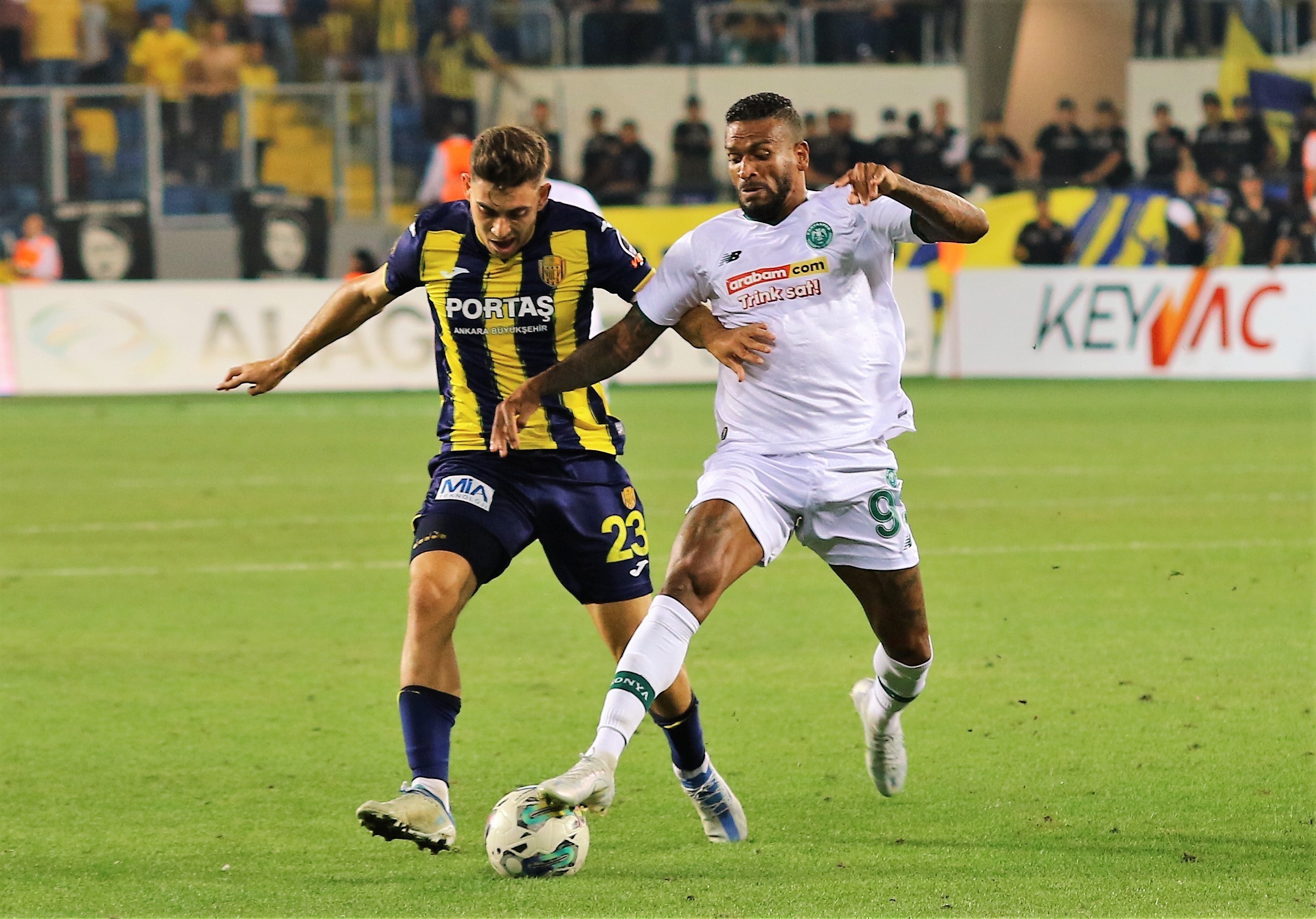 Konyaspor ile Ankaragücü 32. randevuda