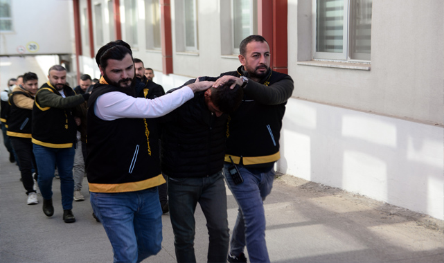 Adana'da silahlı saldırıda vurulan kişi Urfa'da toprağa verildi