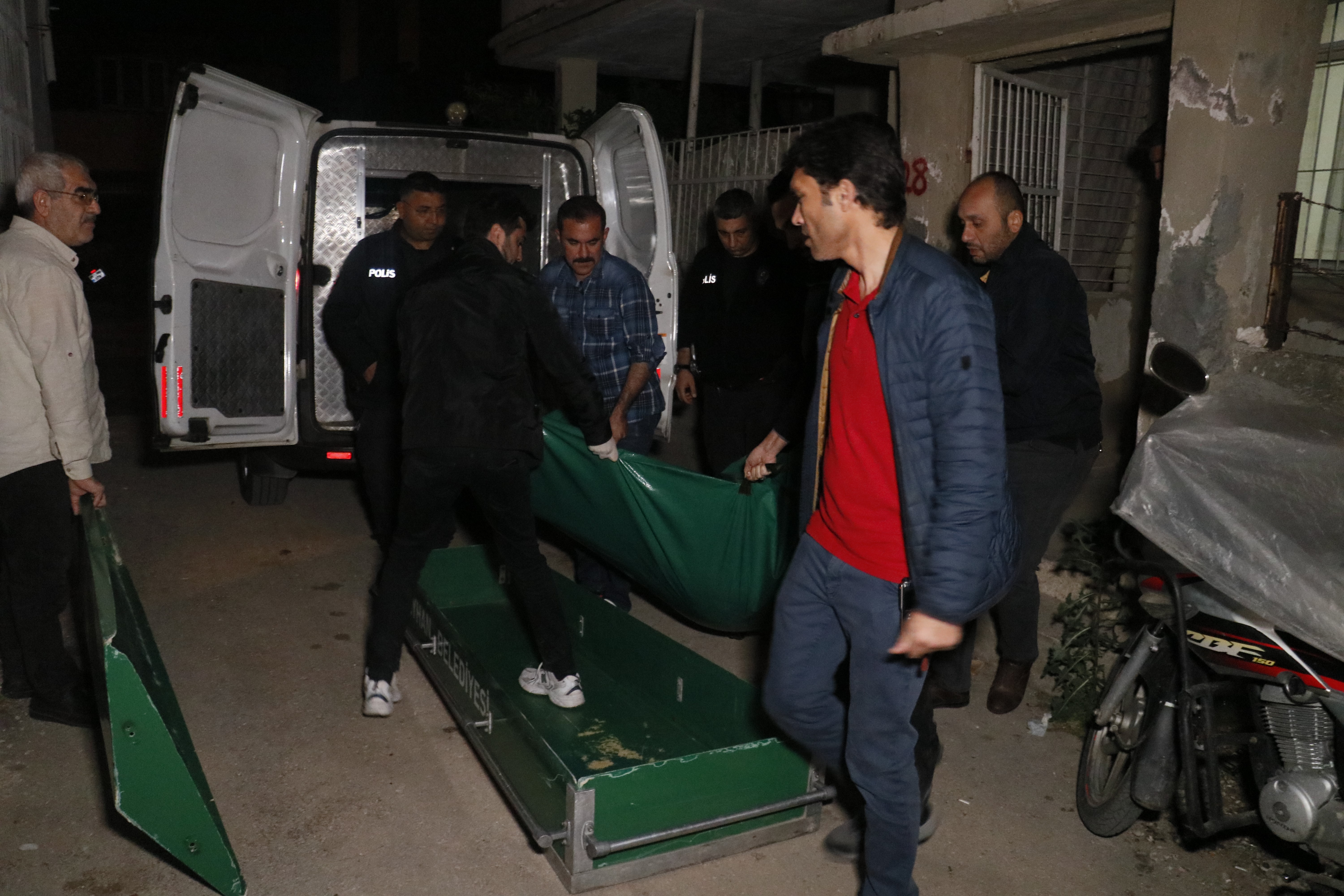 Adana’da cinayet! 2 ölü, 2 ağır yaralı