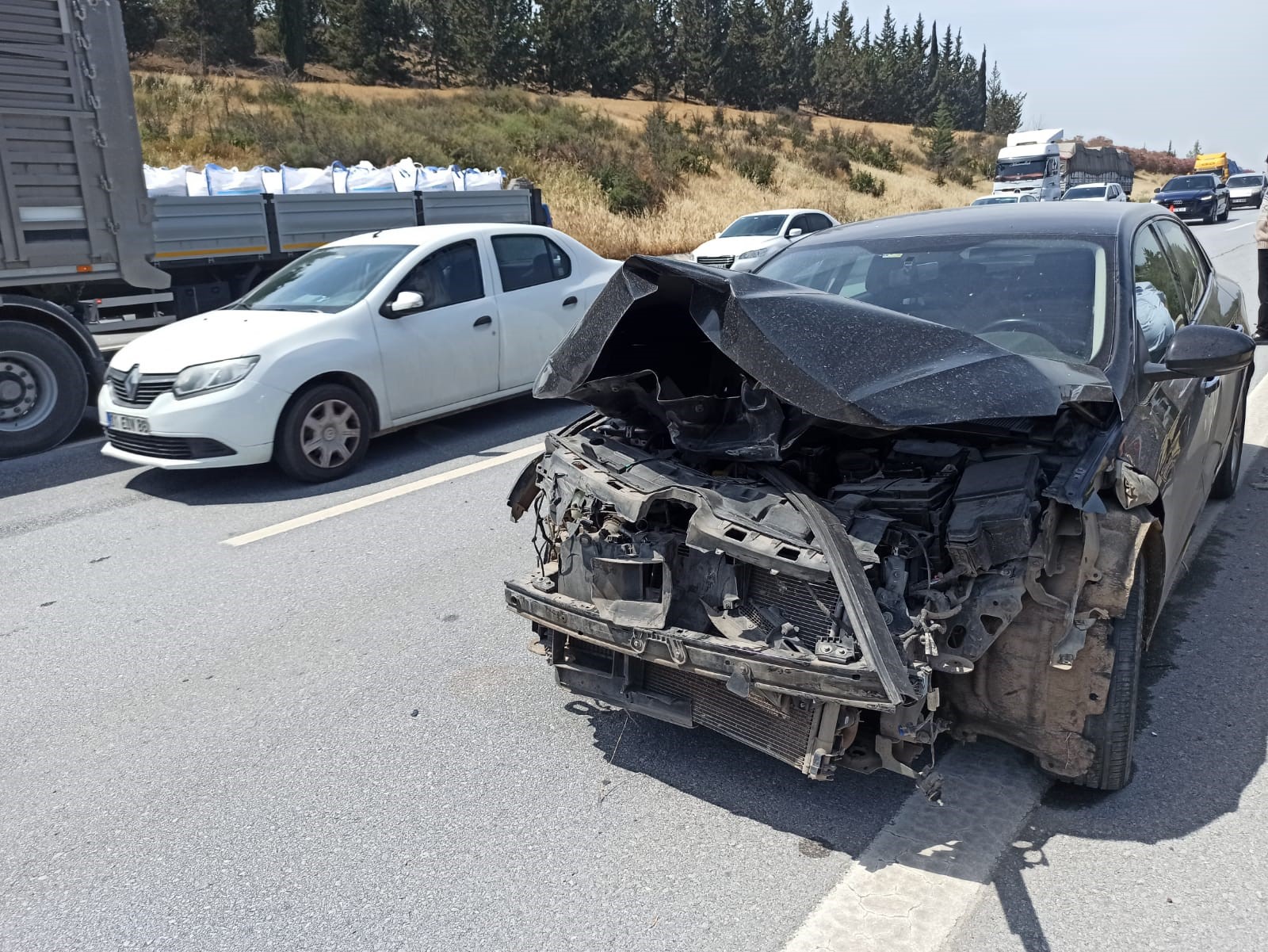 Tarsus'ta otomobil kaza yaptı