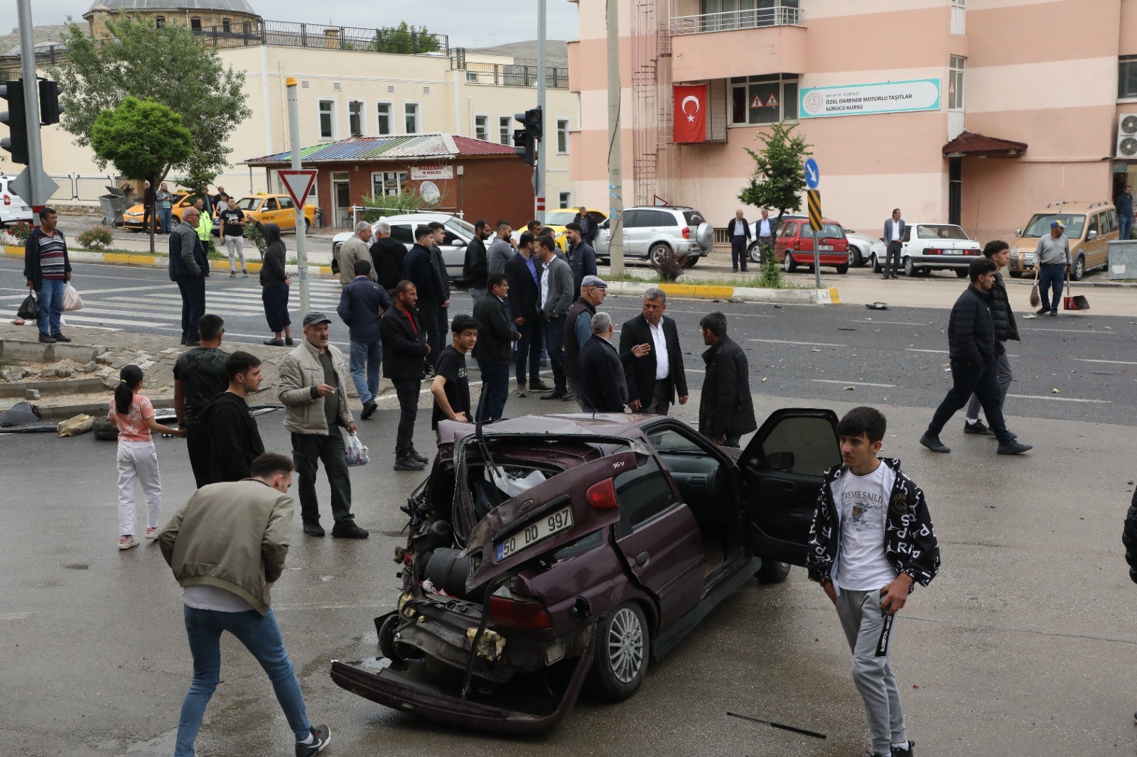 Malatya'da feci kaza! Yaralılar var