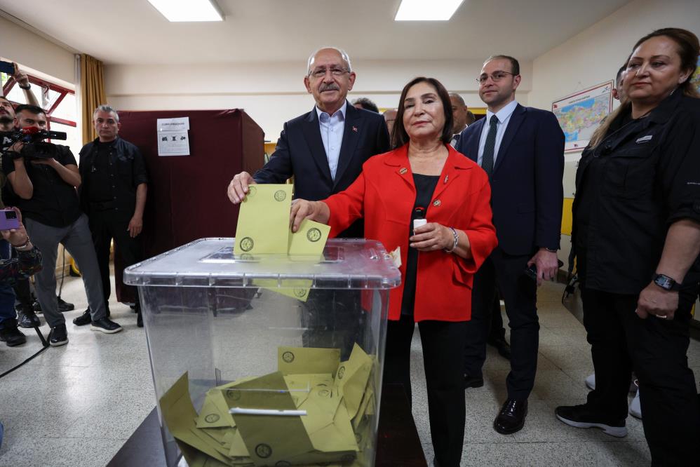 Cumhurbaşkanı adayı Kılıçdaroğlu oyunu kullandı