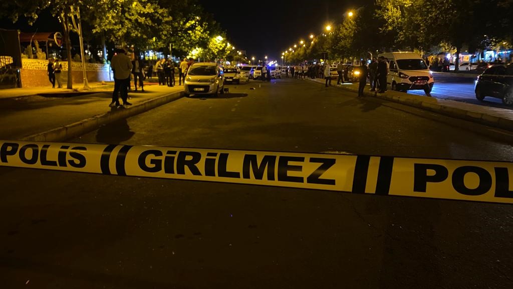Diyarbakır'da çıkan silahlı kavgada bir kişi öldü