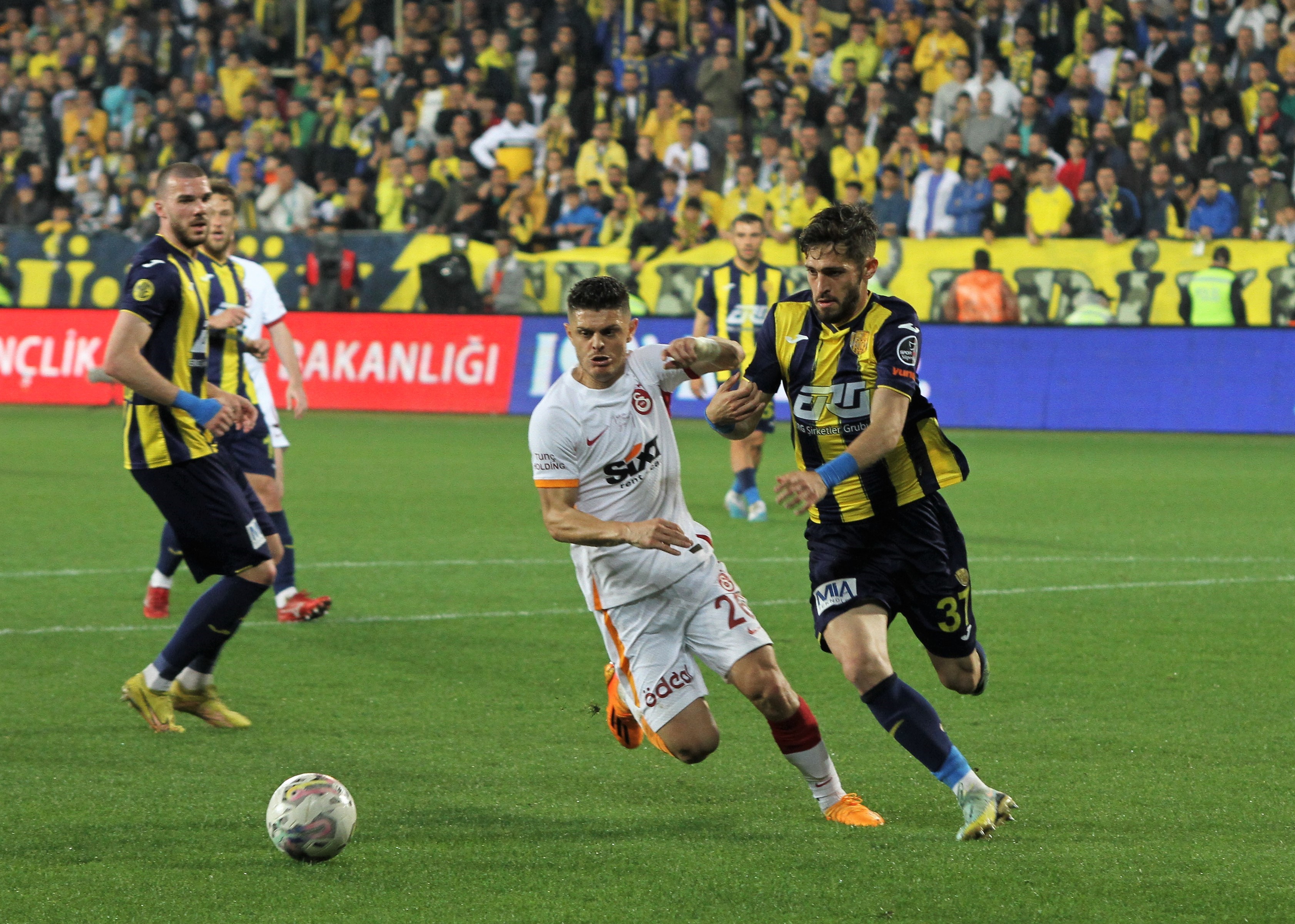 Spor Toto Süper Lig: MKE Ankaragücü: 1 - Galatasaray: 4