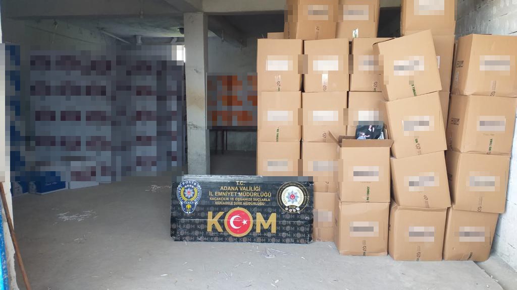 Adana'da yüklü miktarda makaron bulundu