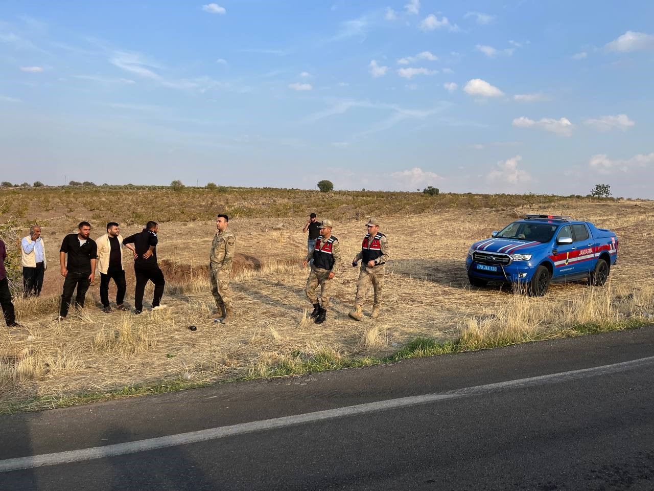 Tarım işçilerini taşıyan minibüs devrildi: 2 yaralı