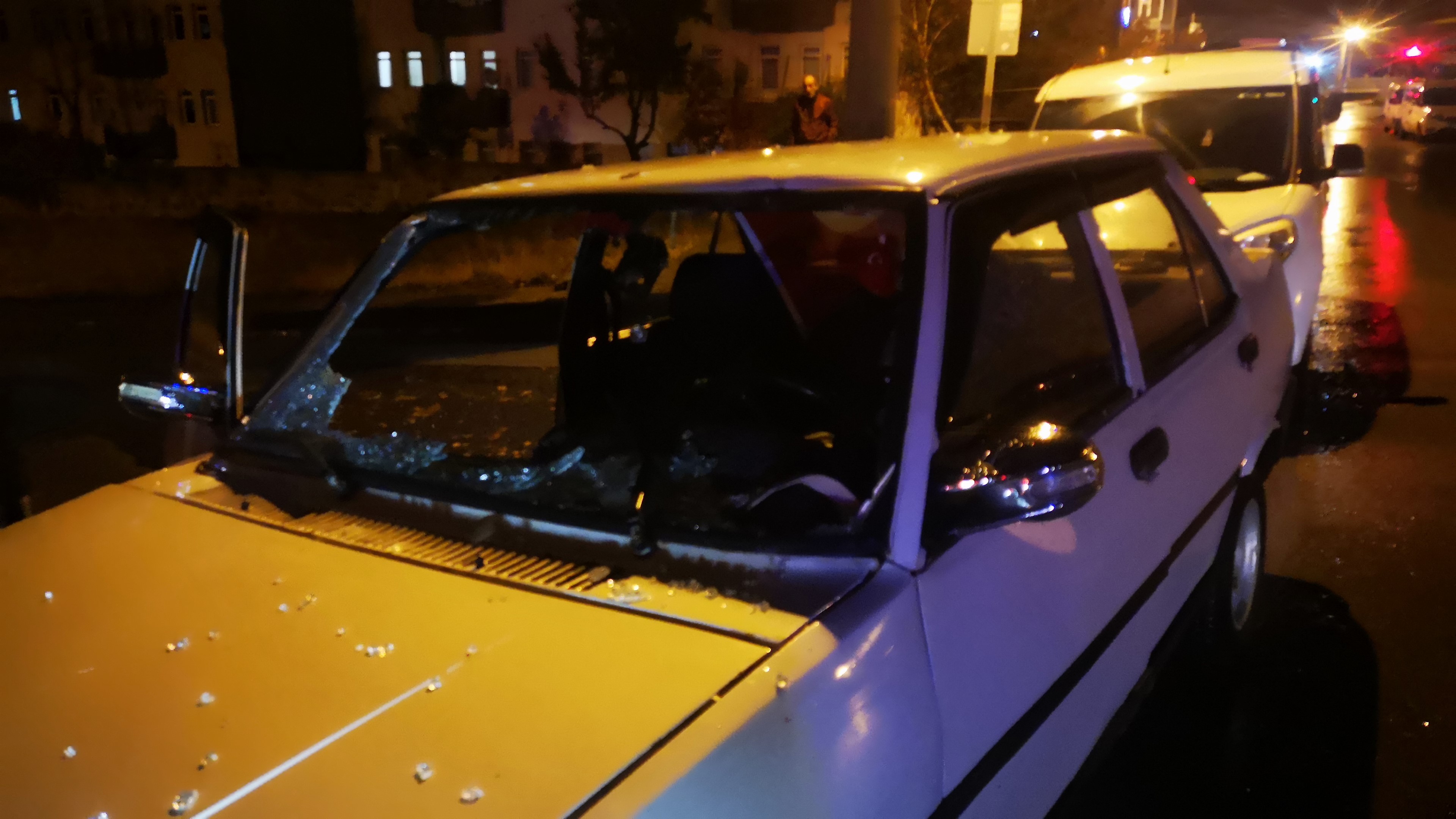 Husumetli ailelerin tartışması bıçaklı kavgaya dönüştü