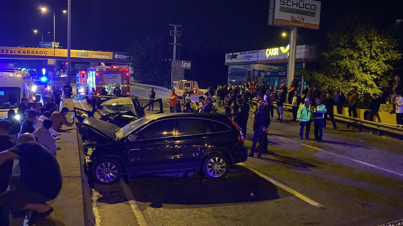 Feci kaza hamile kadını ve bir çocuğu hayattan kopardı: 10 yaralı