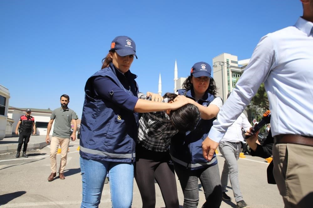 Cesedi derin dondurucuda bulunan Nazlı'nın davasında sanığın ifadesi kan dondurdu!