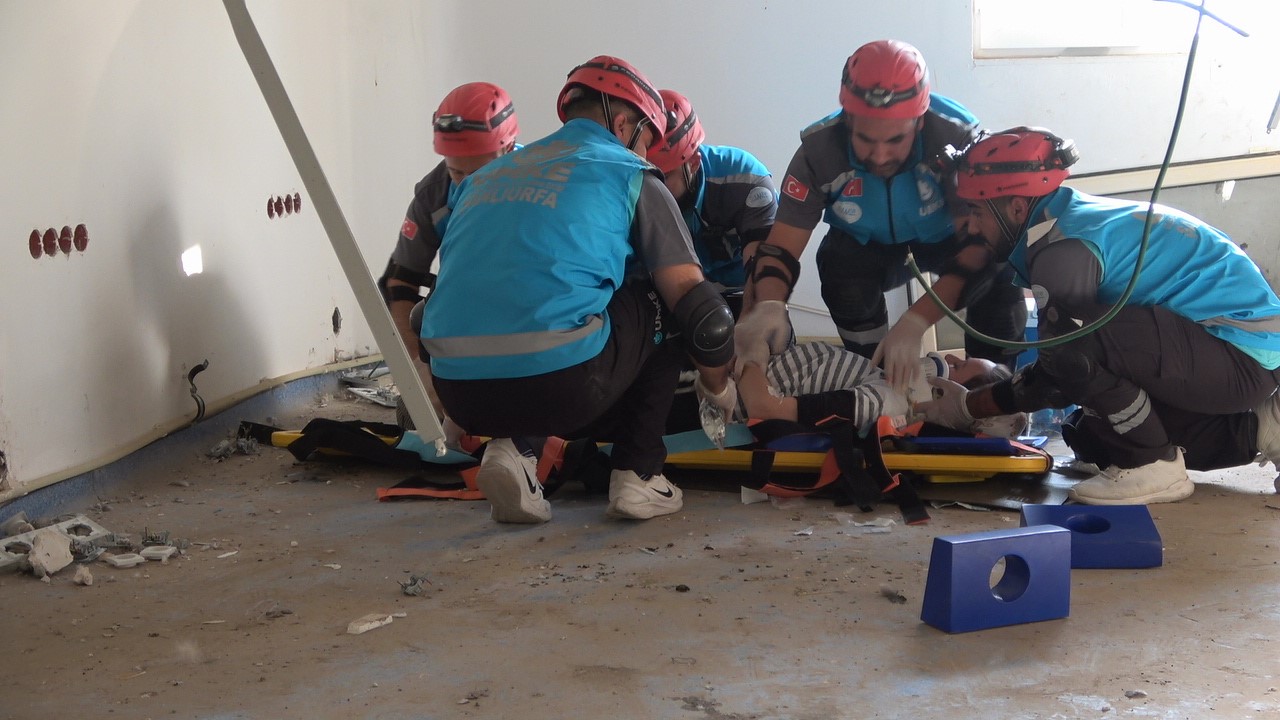 Şanlıurfa’da gerçeği aratmayan deprem tatbikatı