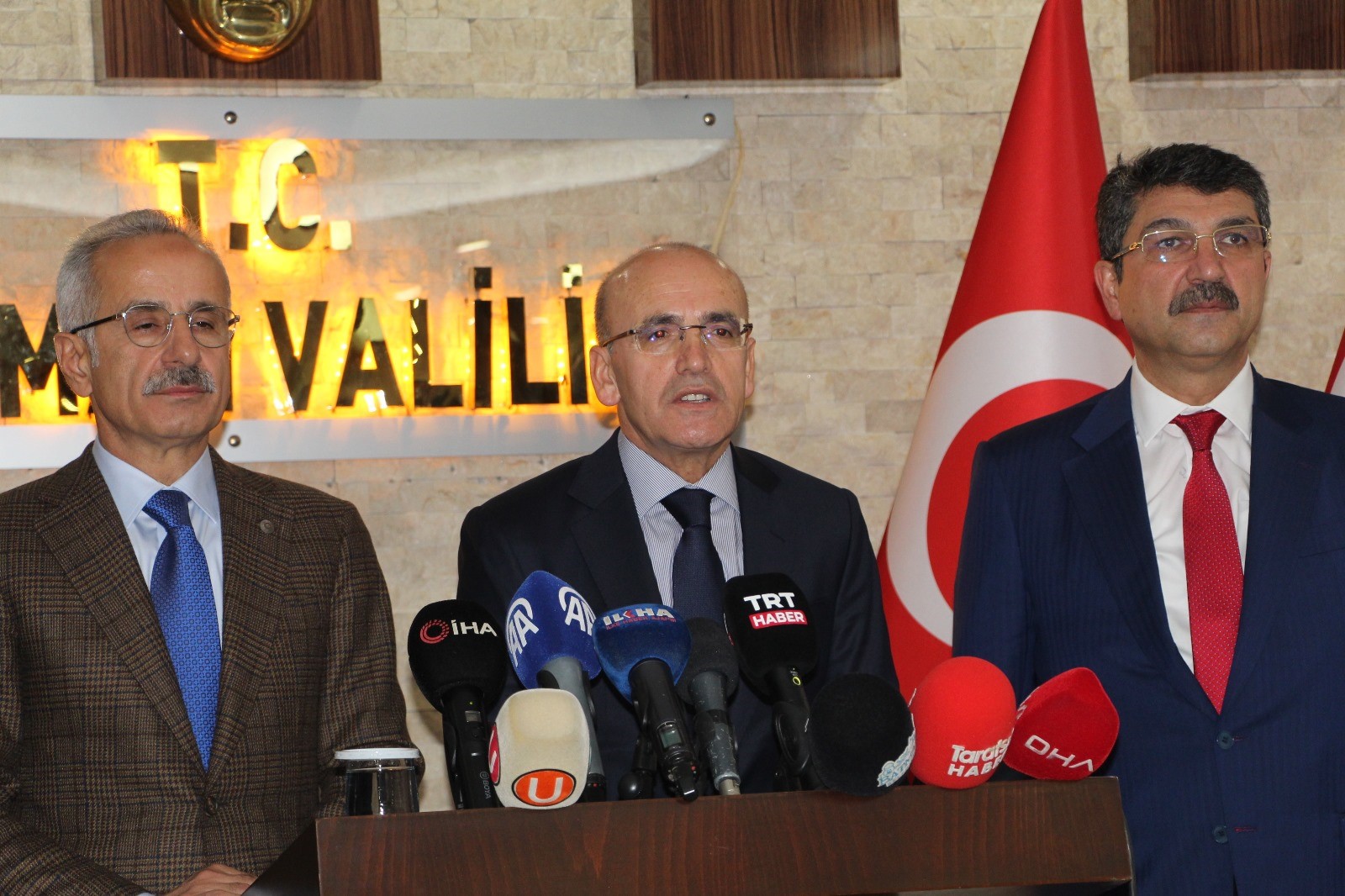 Bakan Şimşek'ten önemli açıklamalar!