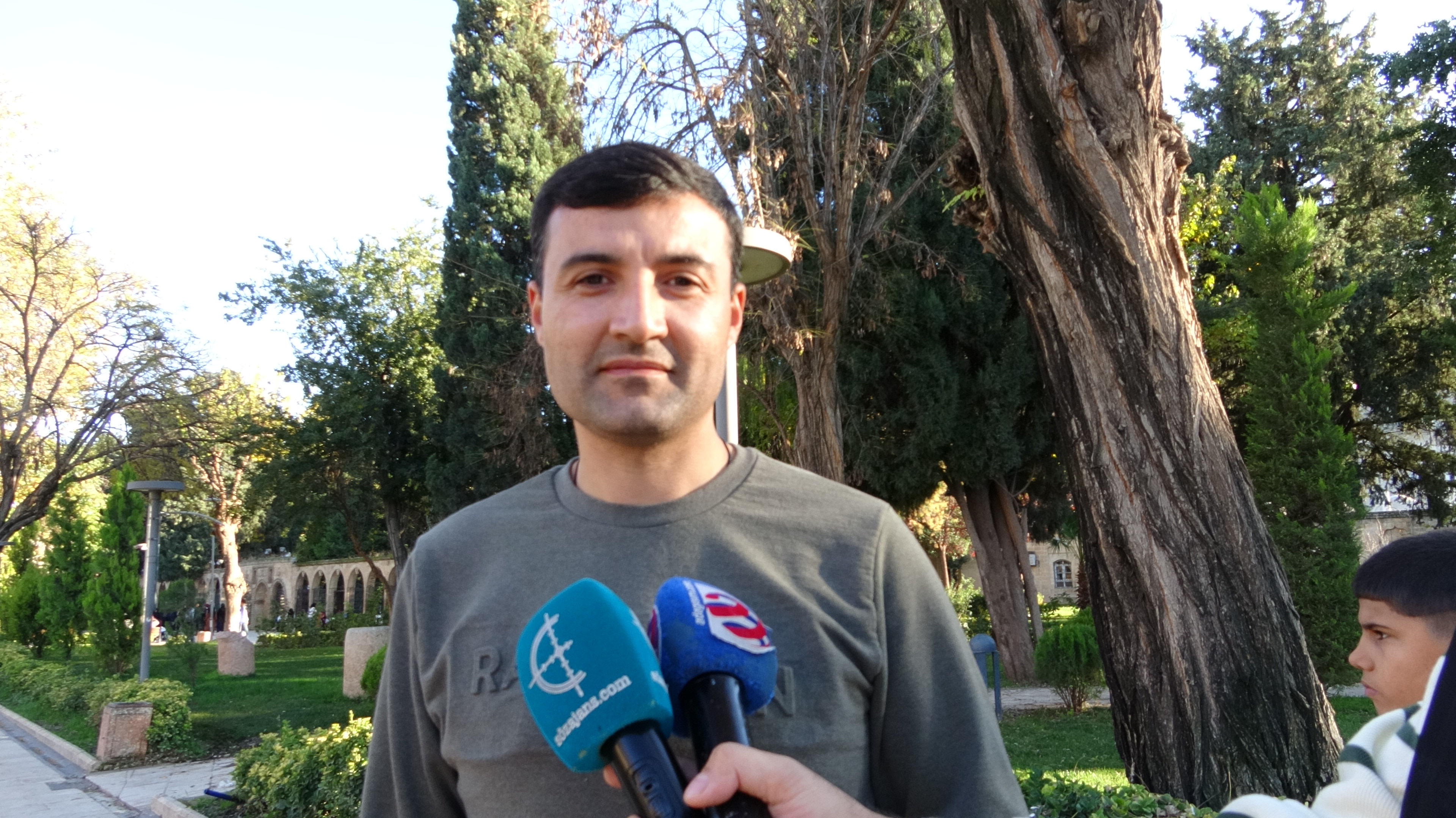 "TikTok kapatılsın" tartışmaları Urfalıları ikiye böldü! İşte yanıtlar...