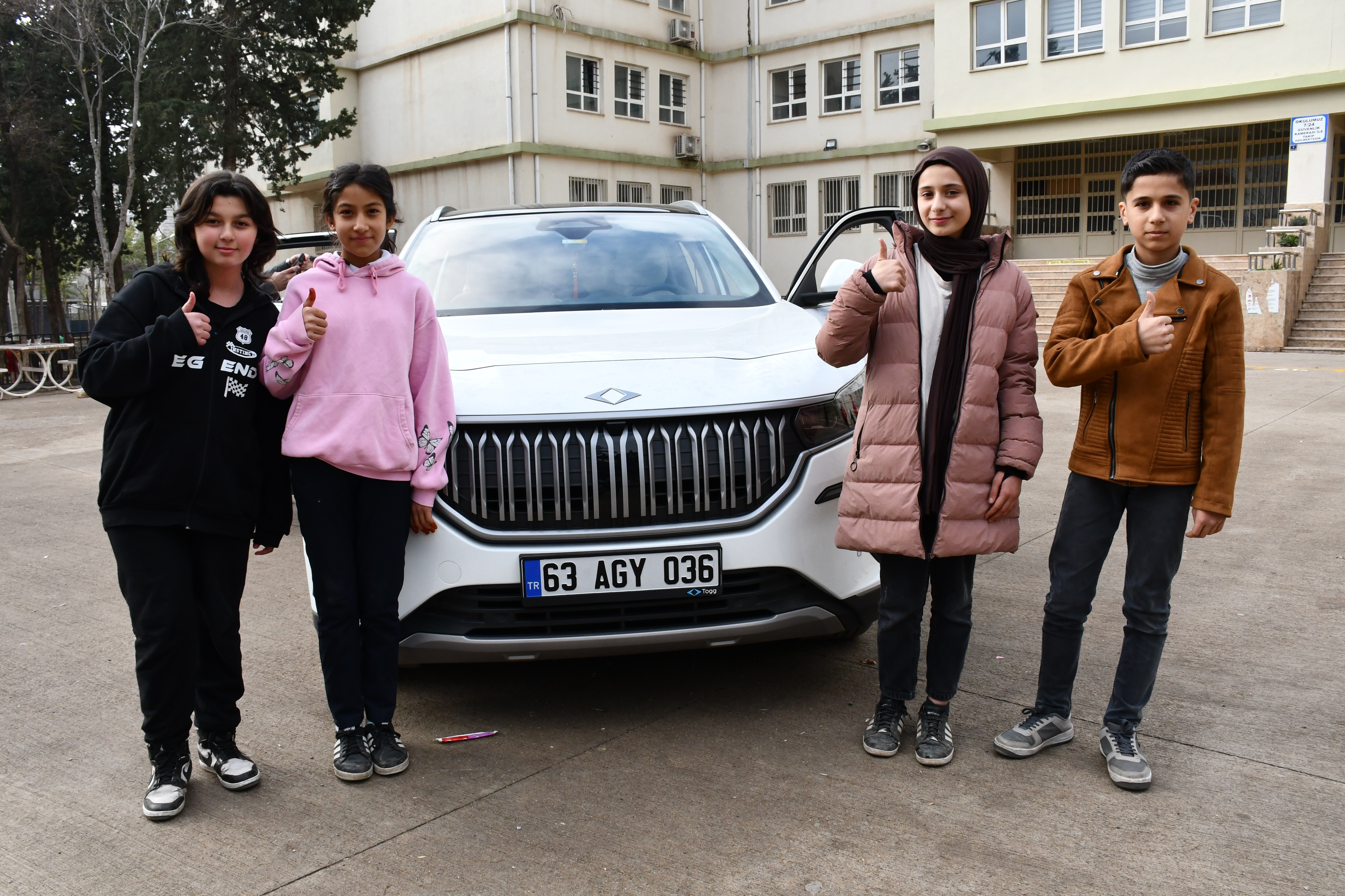 Yerli otomobil TOGG, Siverek'te öğrencilere tanıtıldı