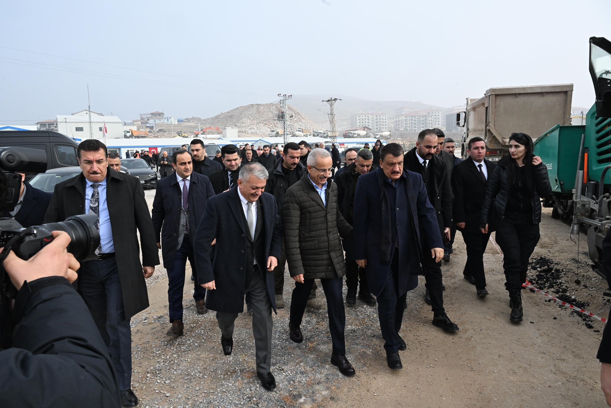 Bakan Uraloğlu ,depremden etkilenen yollar için 2023 yılında harcanan ödemeleri açıkladı
