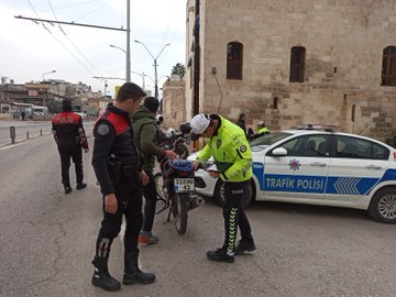 Urfa Emniyetinden motosiklet sürücülerine denetim