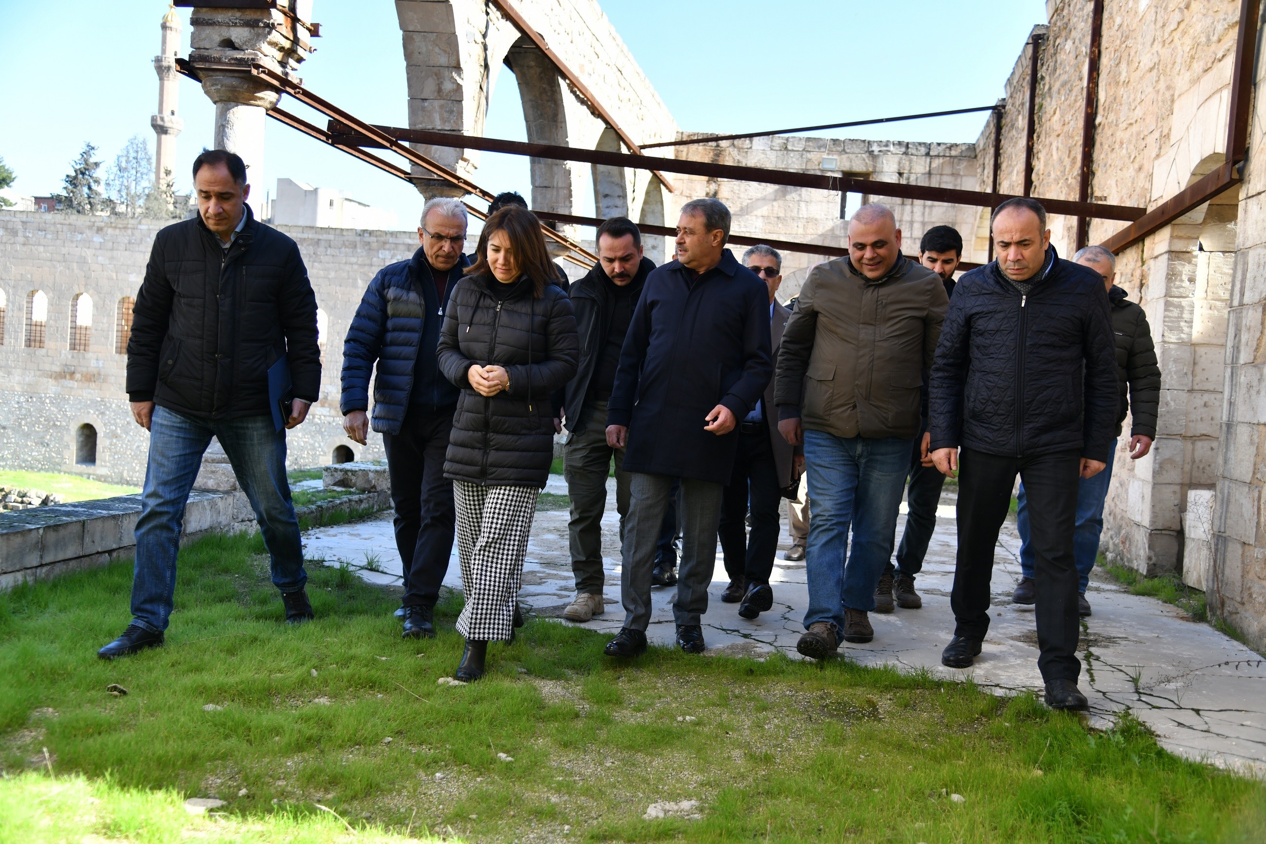 Şanlıurfa Valisi Millet Hanına el attı