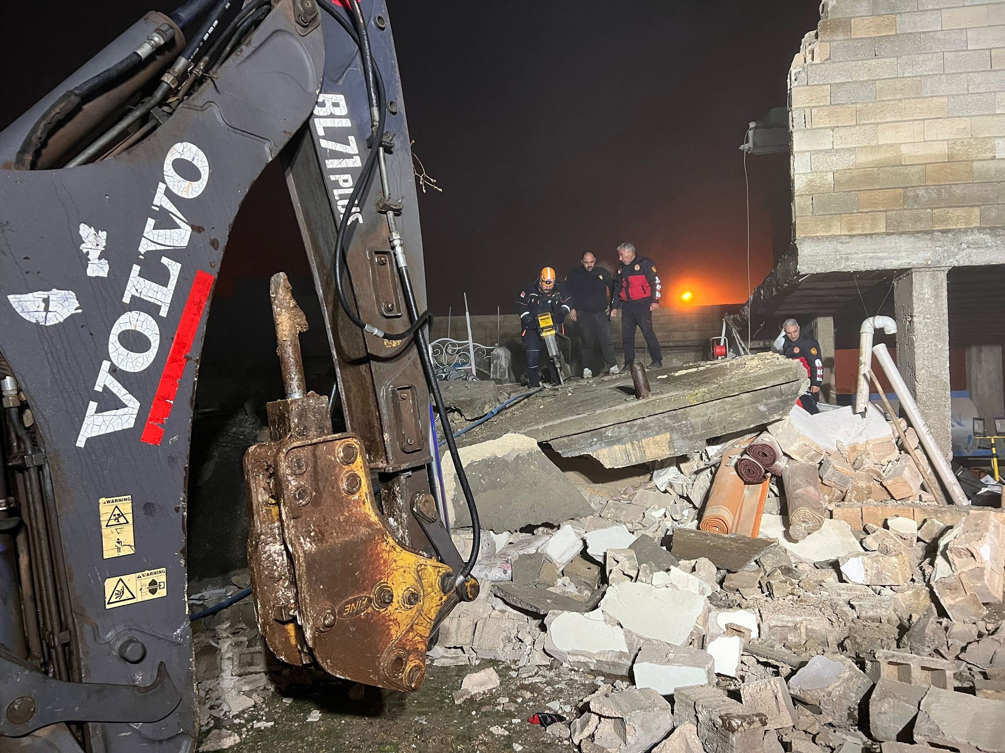 Urfa Barosu Bozova'da çöken binayla ilgili harekete geçti!
