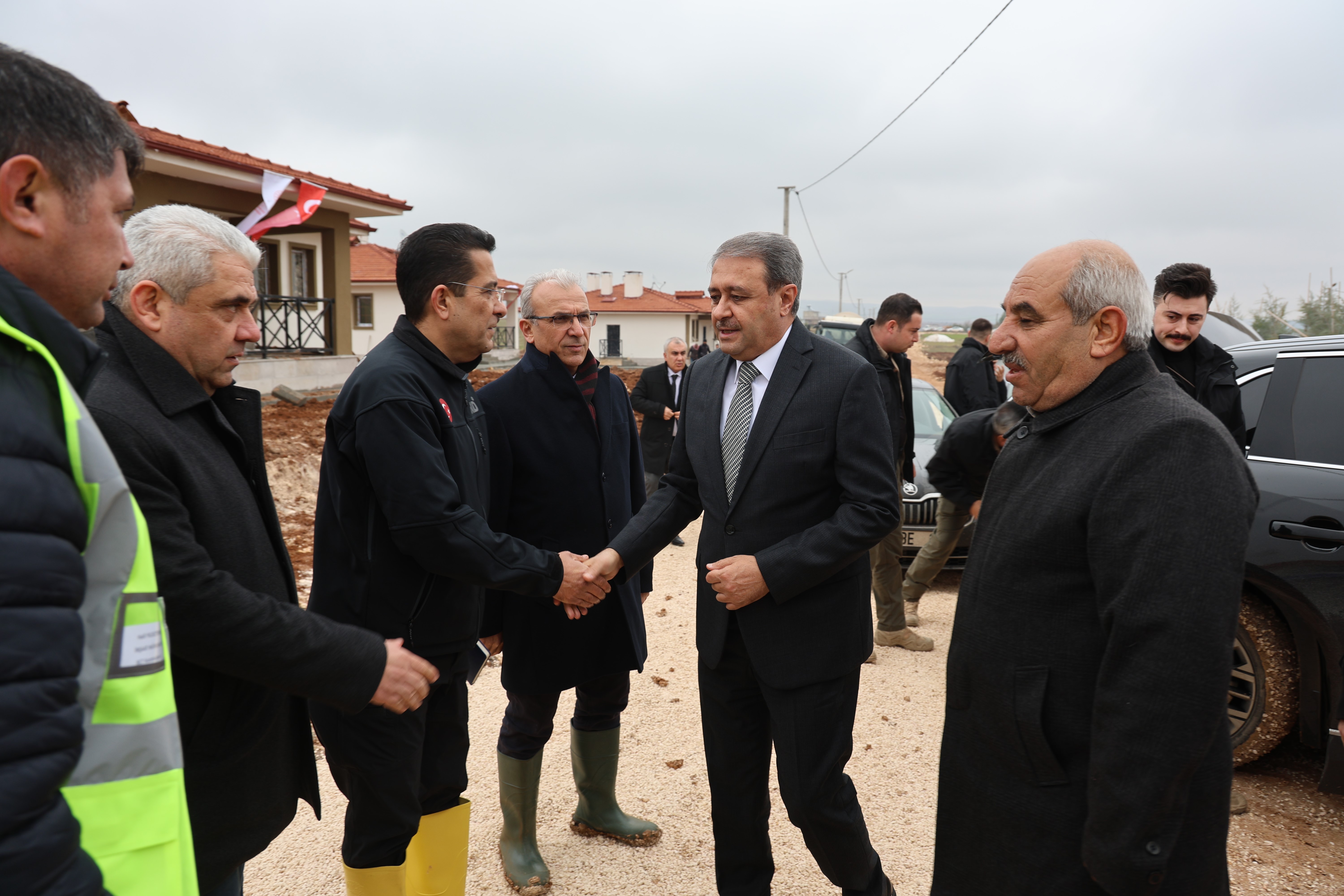 Şanlıurfa’da yapımı tamamlanan köy evleri kura ile sahiplerine teslim edilecek