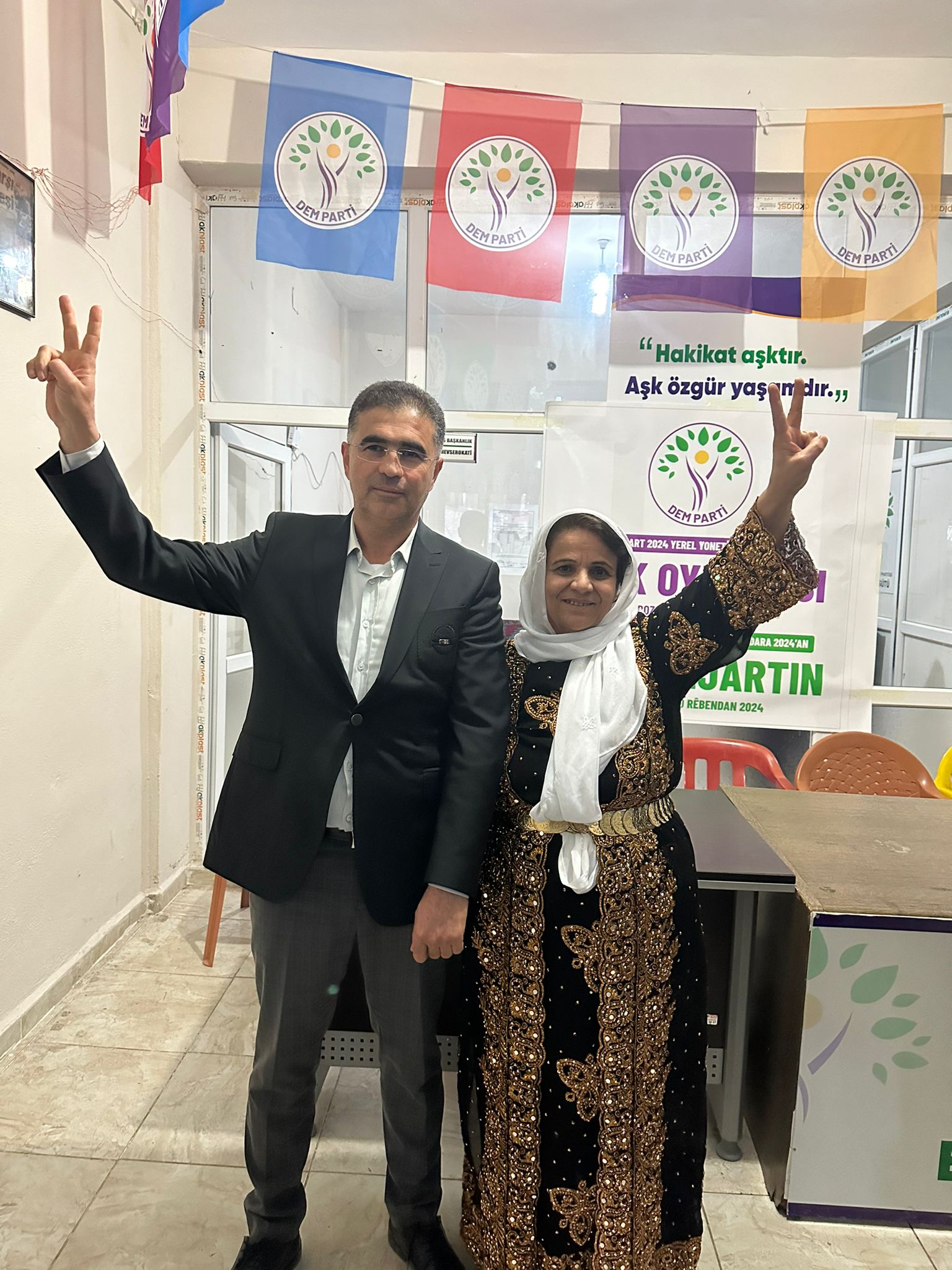 DEM Parti, Şanlıurfa'nın 4 ilçesindeki eş başkan adaylarını açıkladı