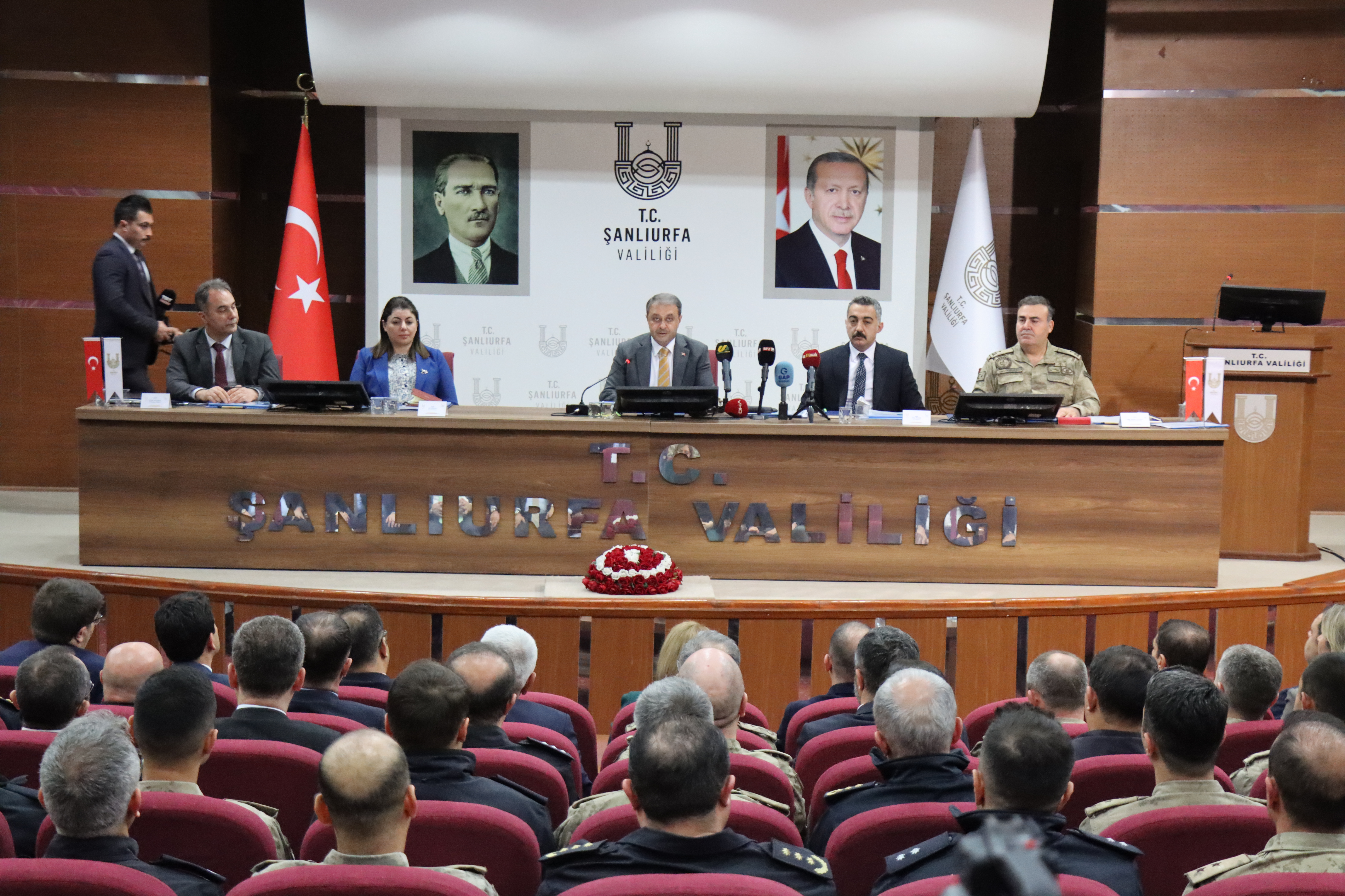 Şanlıurfa'da seçim güvenliği toplantısı gerçekleştirildi