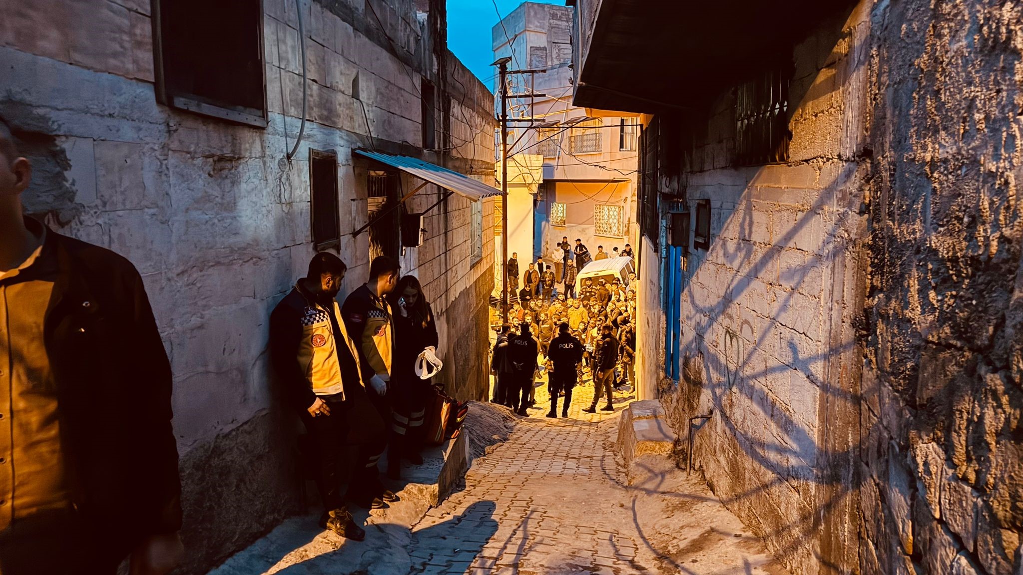Şanlıurfa’da 2 katlı ev çöktü: 1 kişi enkaz altında kaldı