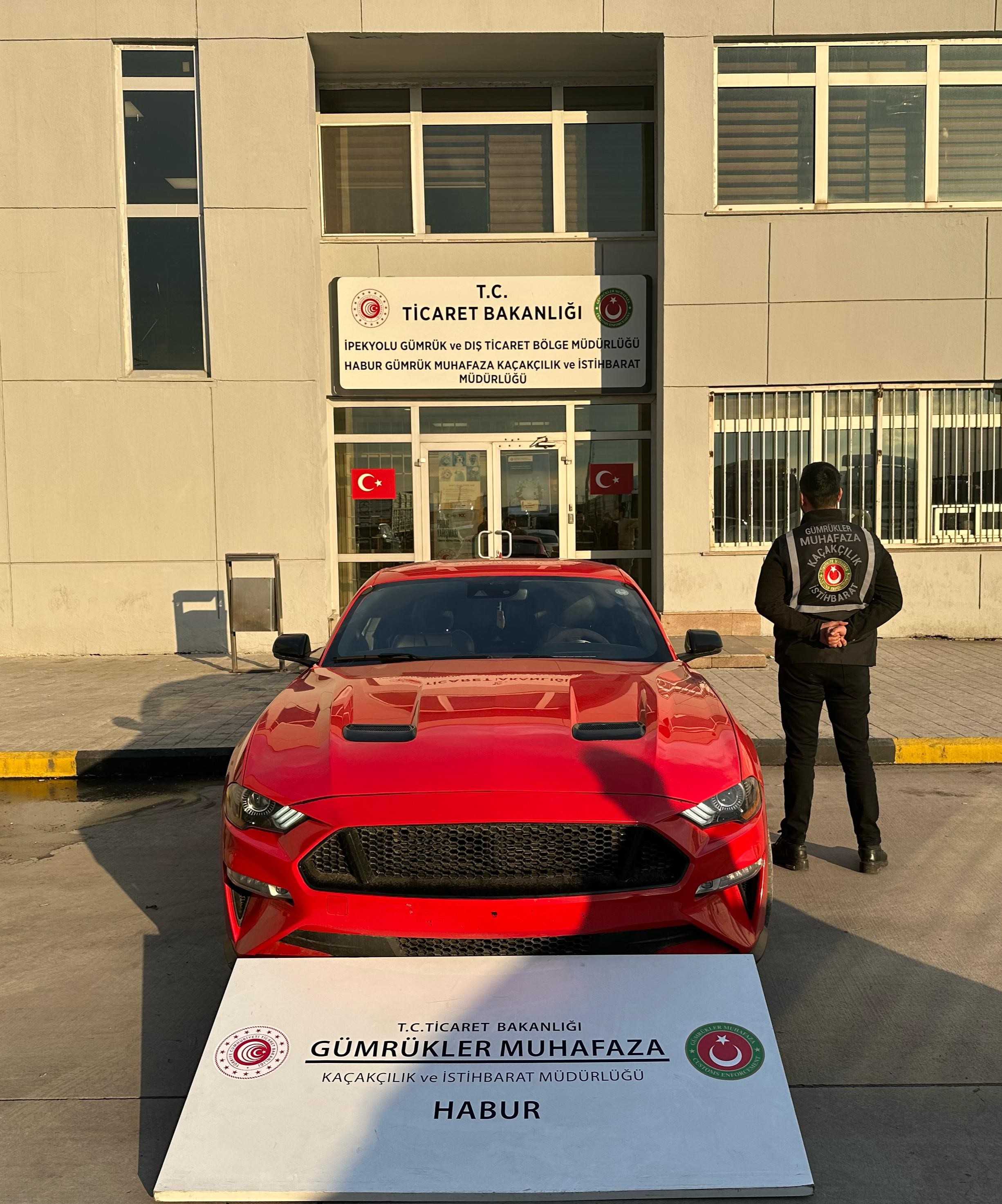 4 ilde 22 milyon lira değerinde 7 lüks otomobile el konuldu
