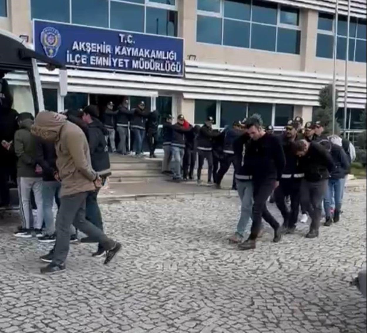 14 ilde dolandırıcılık çetesi çökertildi: 33 tutuklama