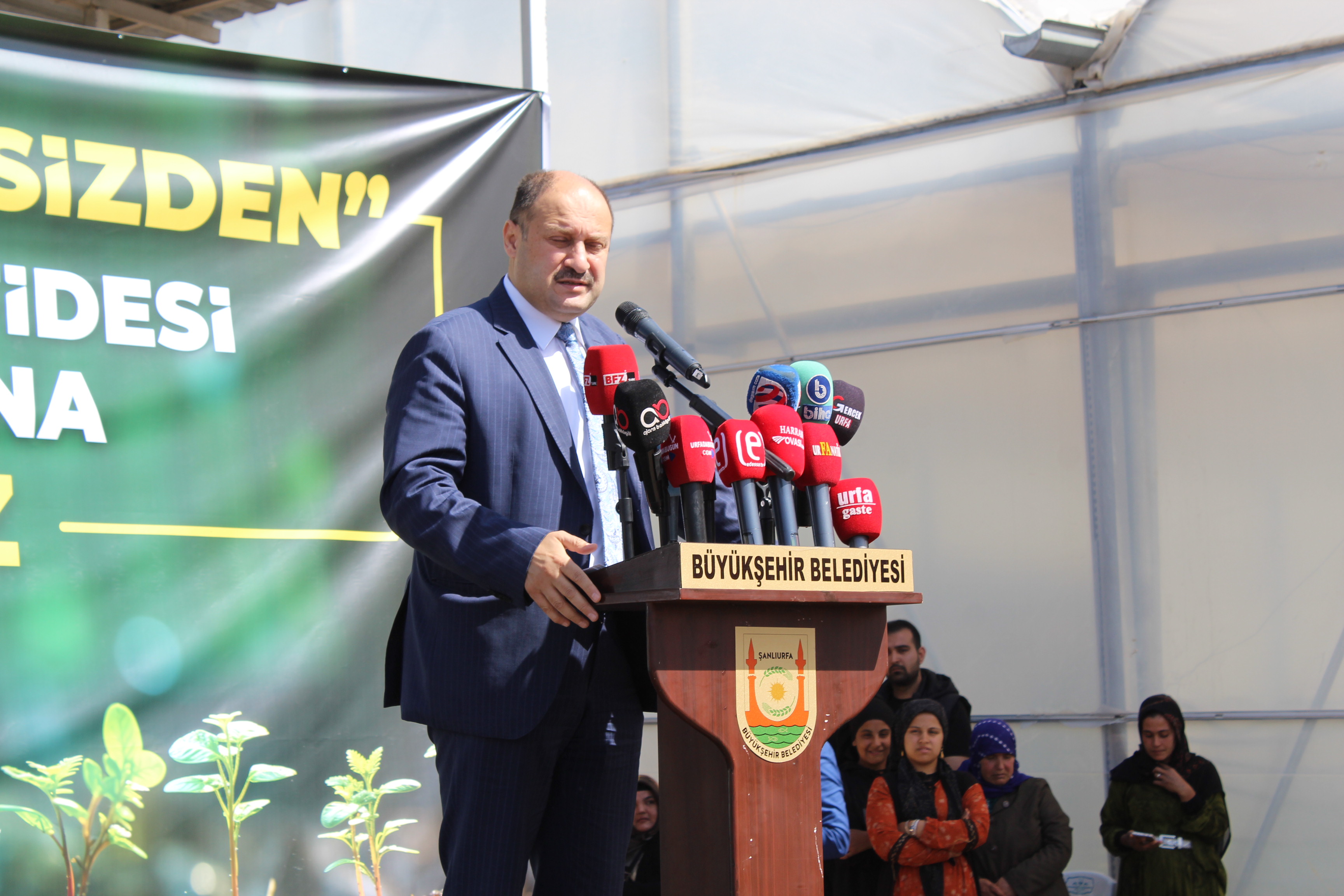 Urfa'da çiftçilere 2 milyon sebze fidesi dağıtıldı