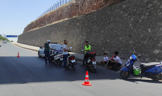 Urfa'da motosiklet sürücülerine yönelik denetim! Cezalar peşi sıra