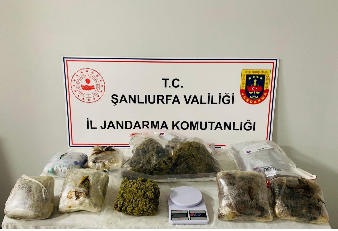 Jandarmadan Urfa'nın iki ilçesine uyuşturucu operasyon!