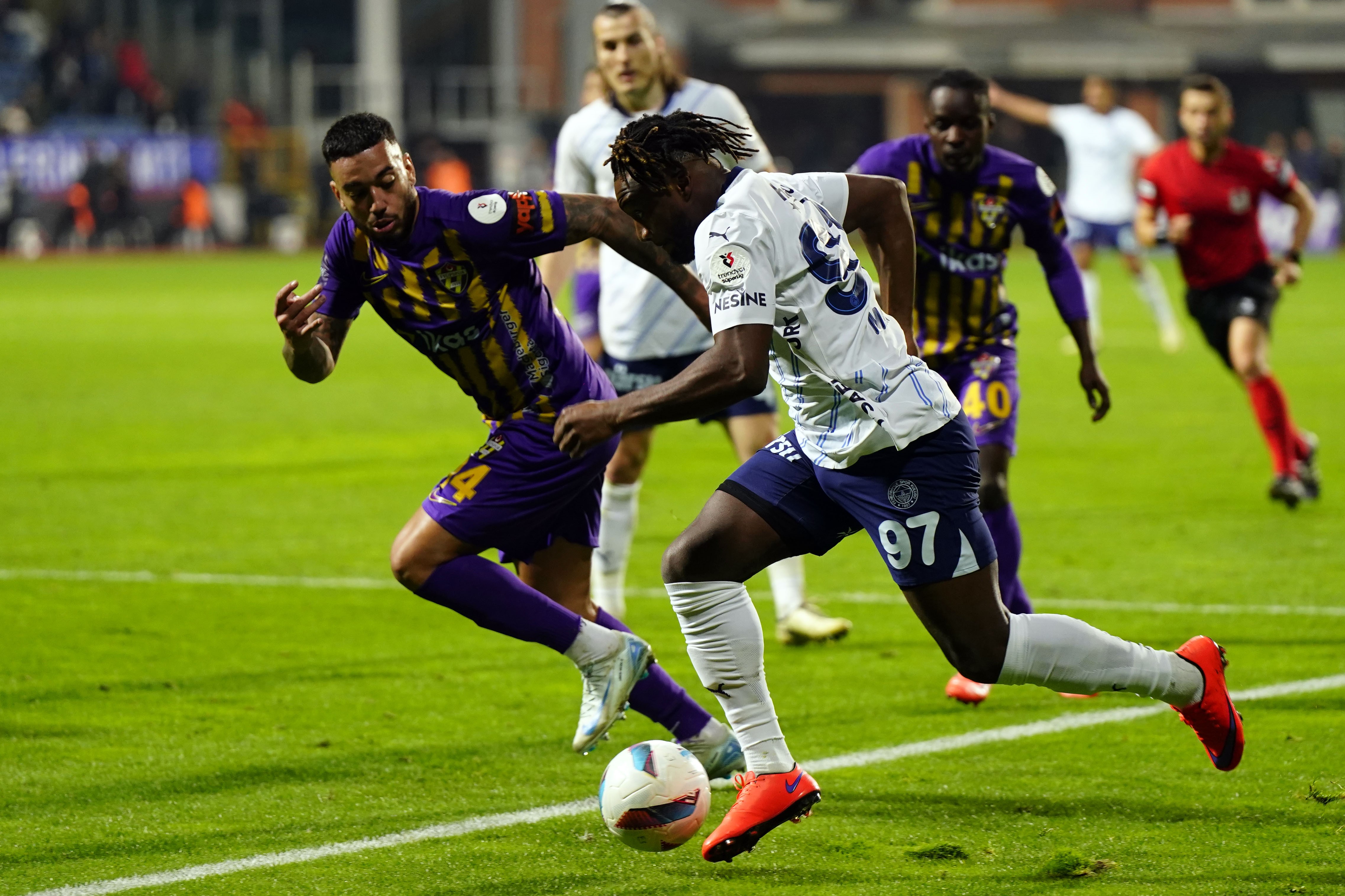 Trendyol Süper Lig: Eyüpspor: 1 - Fenerbahçe: 1